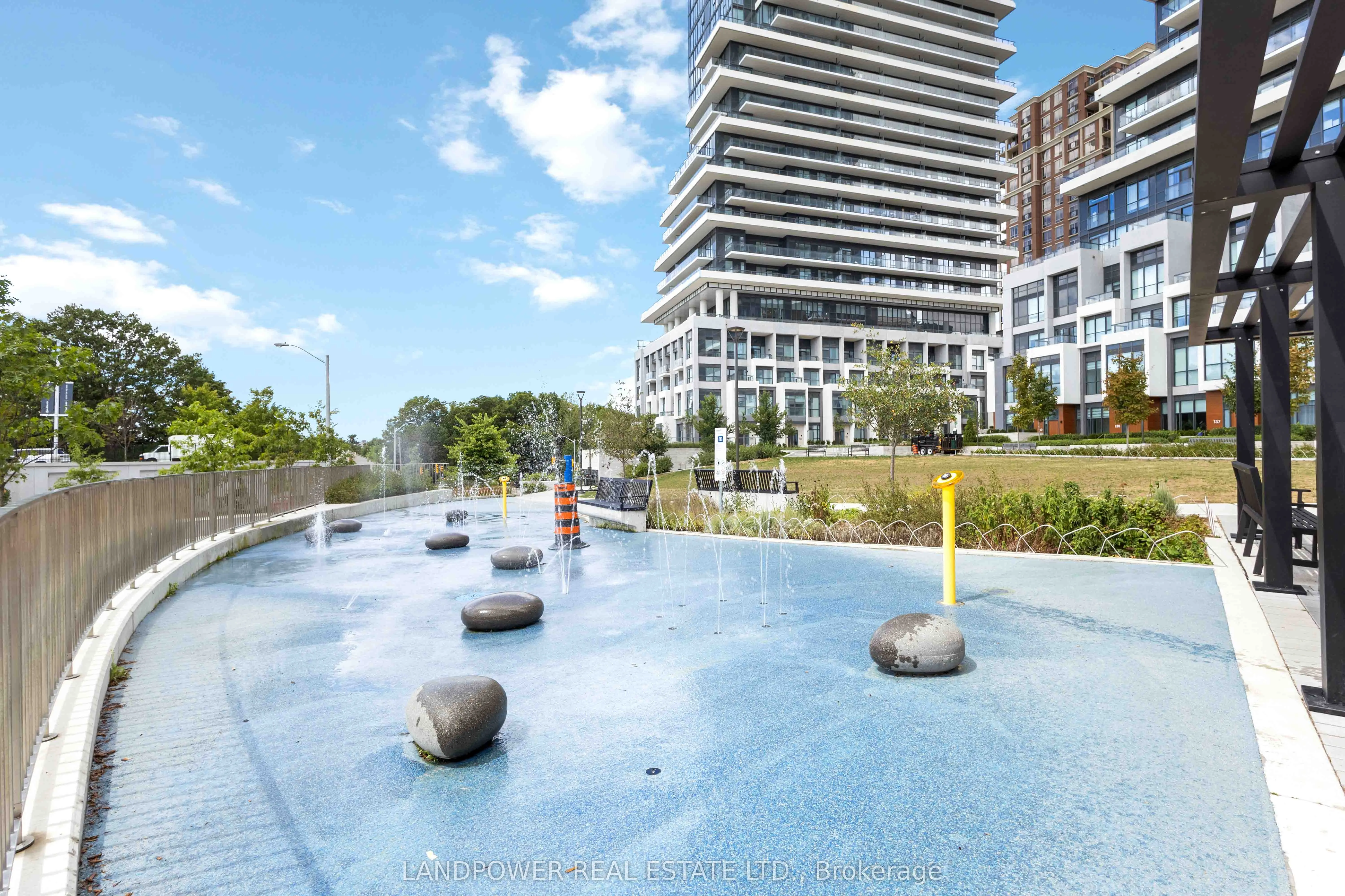 30 Inn On The Park Drive, #4311