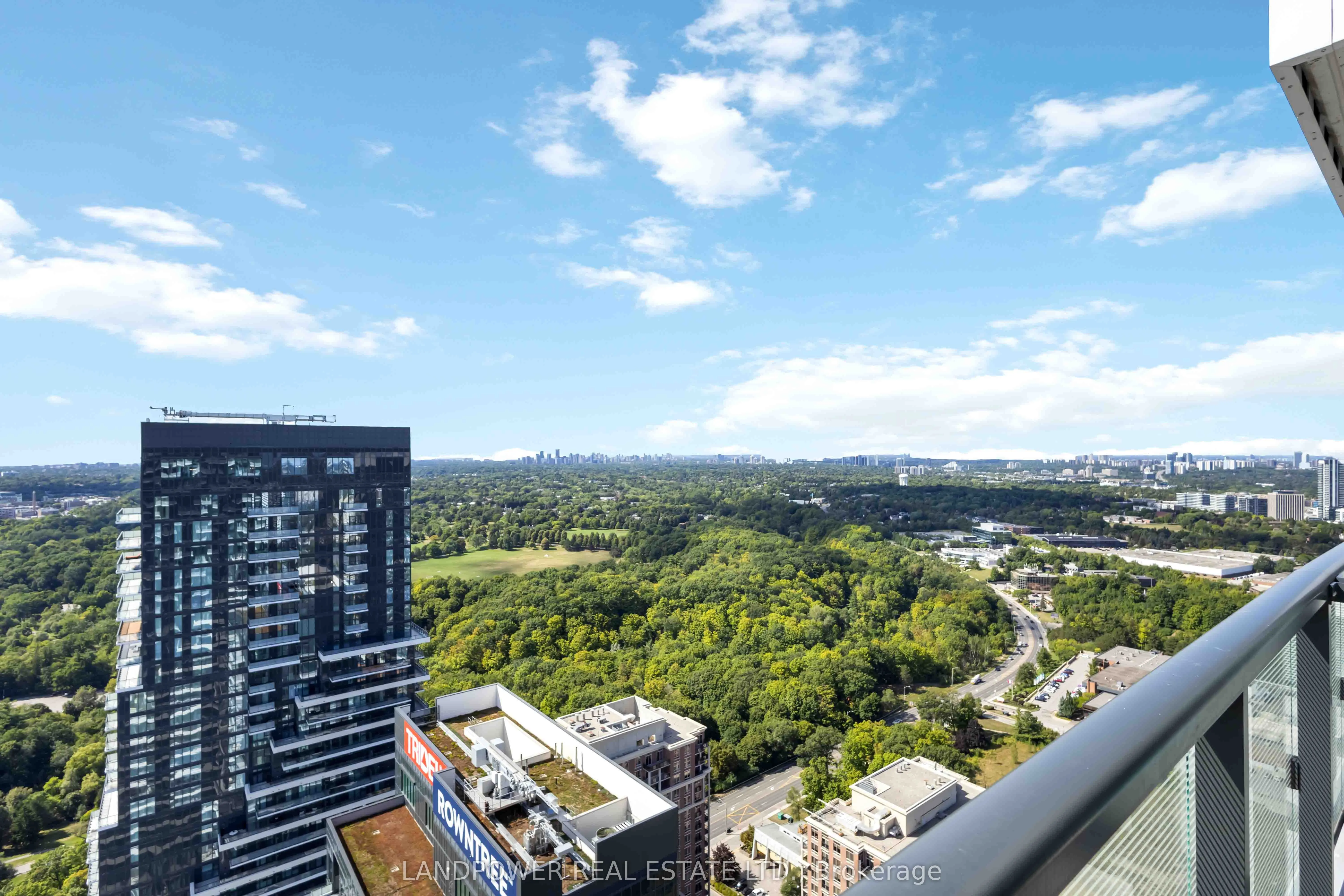 30 Inn On The Park Drive, #4311