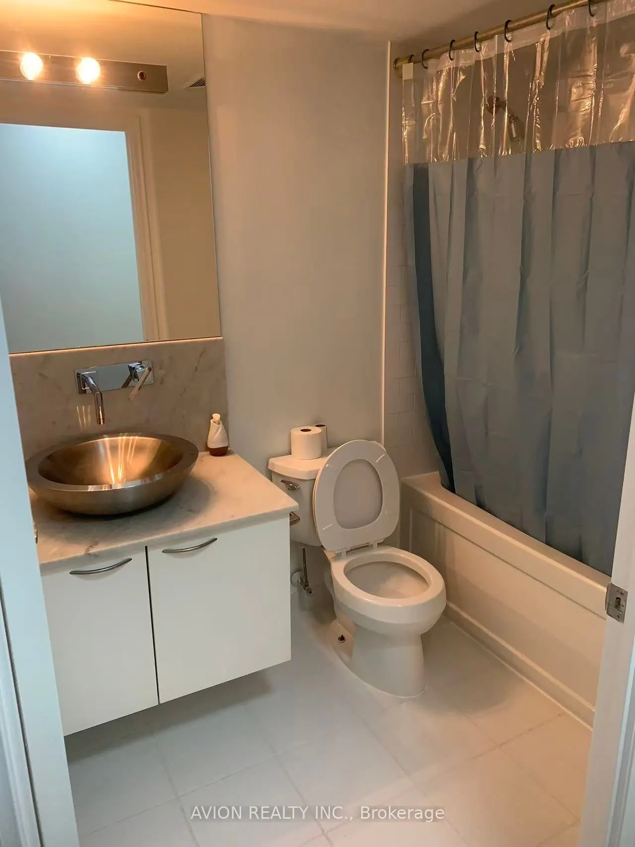 22 Wellesley Street E, #303 (Master Bedroom)