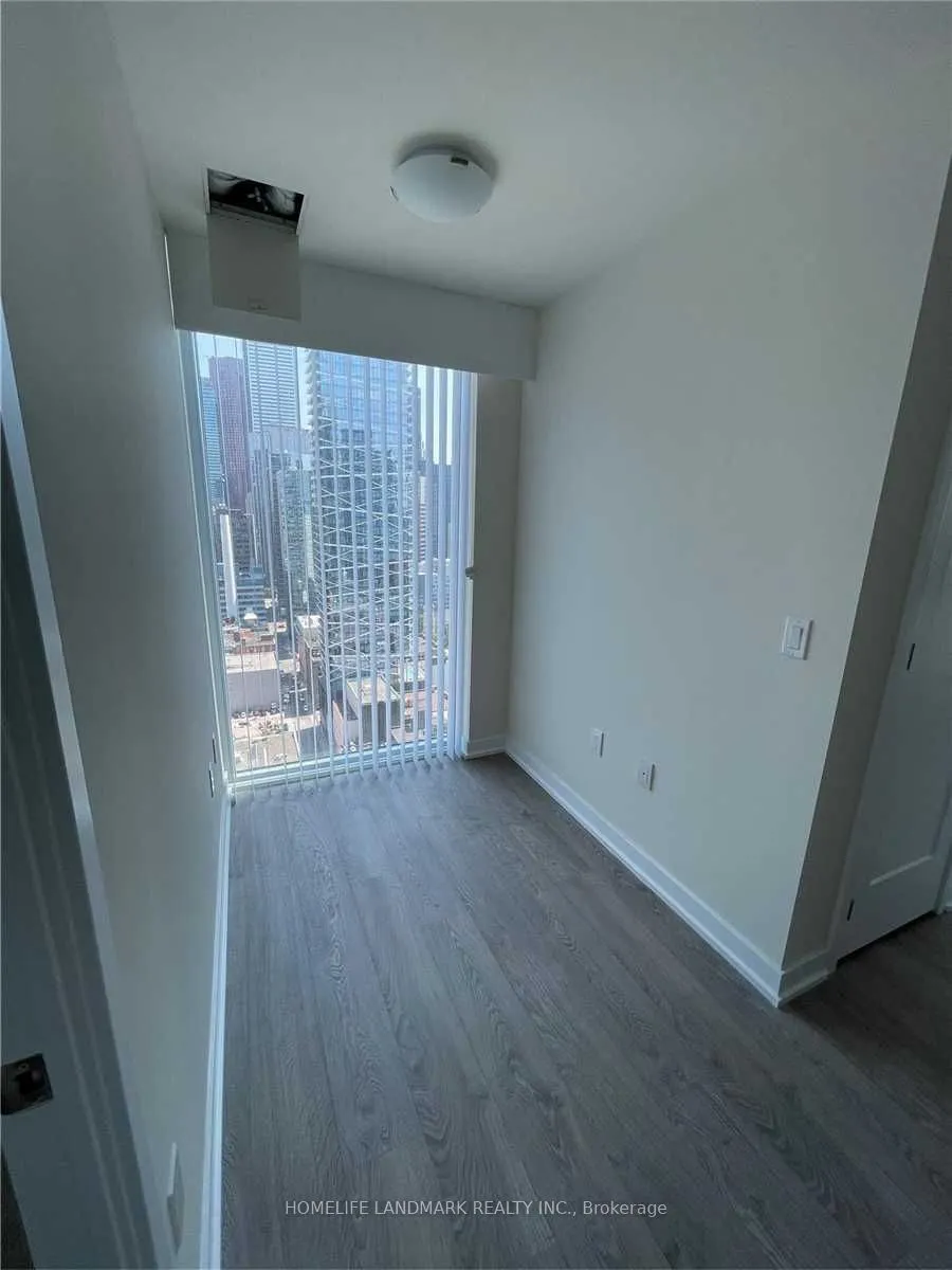 99 John Street, #2701