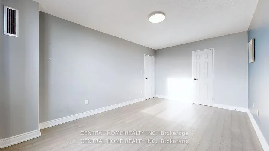 5 Shady Golfway, #715
