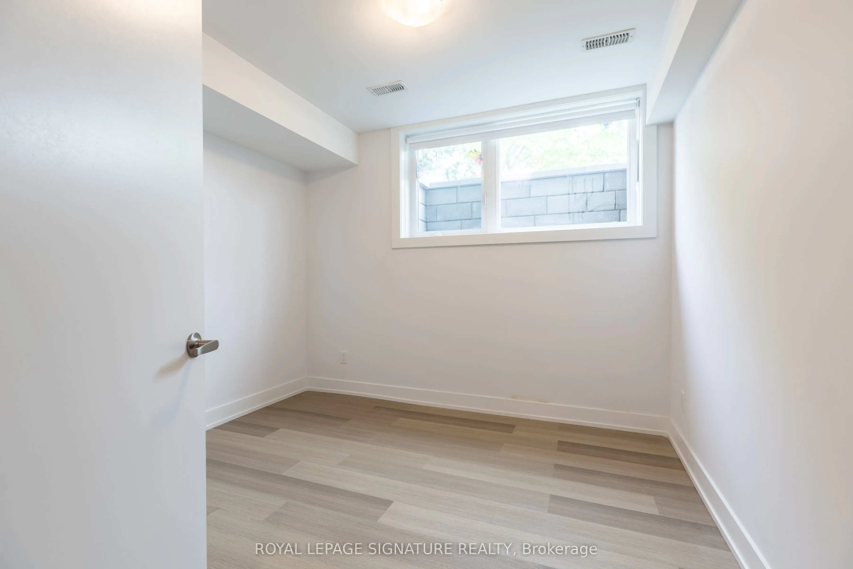 465 Vaughan Road