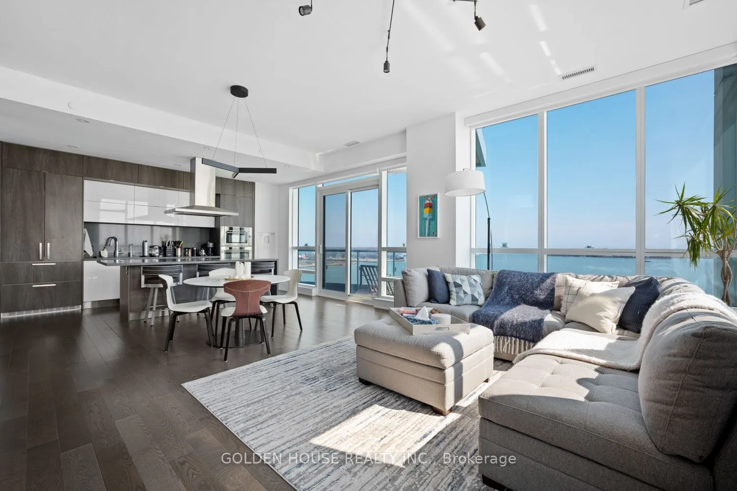55 Merchants' Wharf, #1023