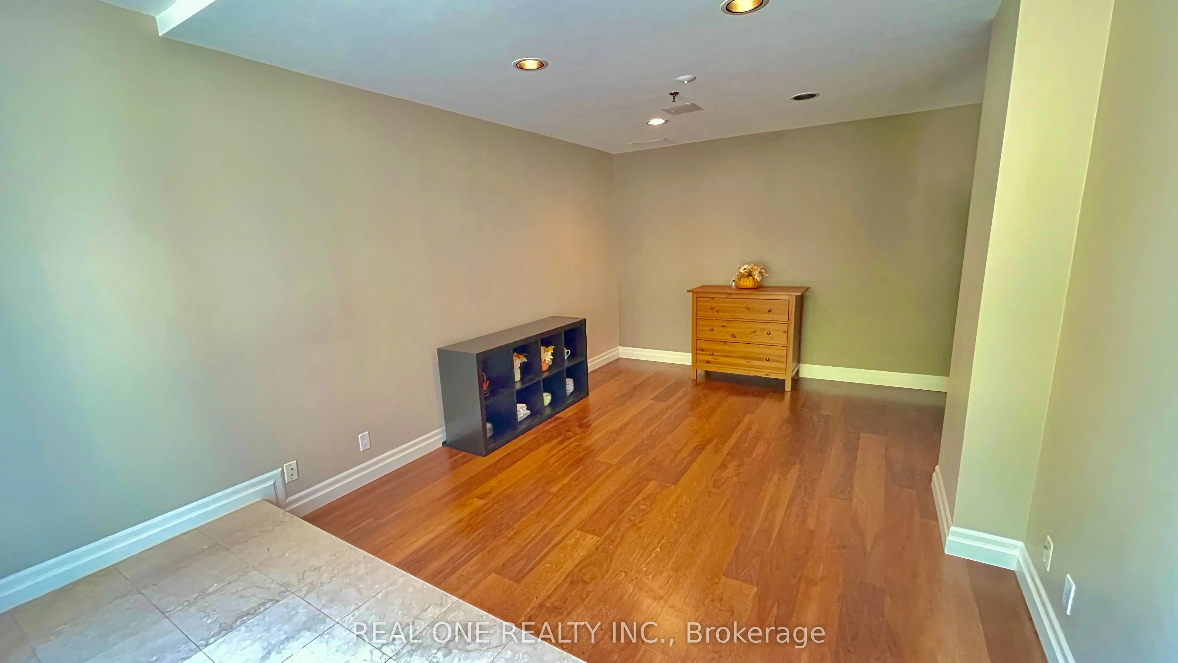 500 Queens Quay W, #105W Gr