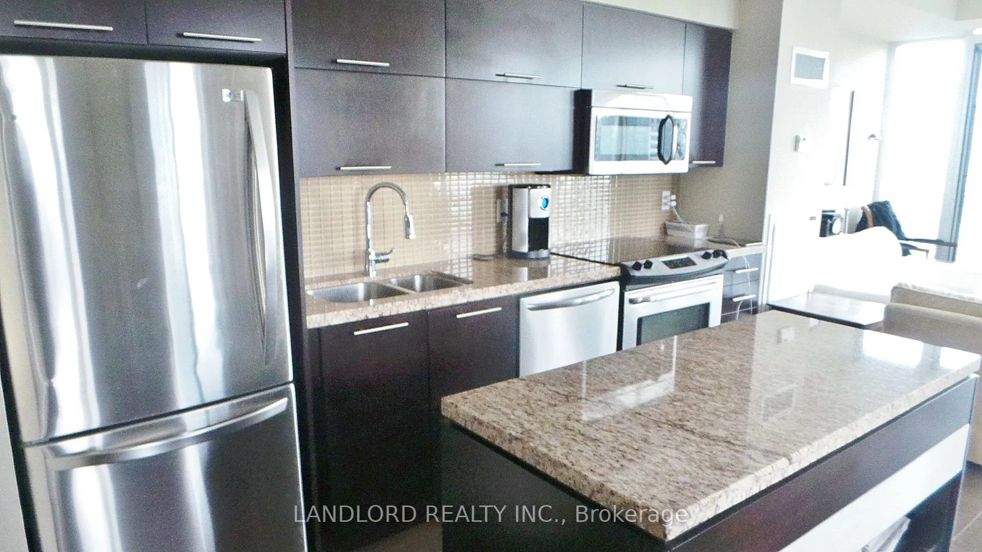 126 Simcoe Street, #3003