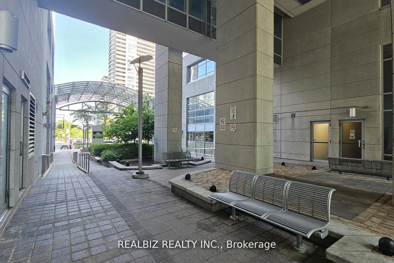 4968 Yonge Street, #2116