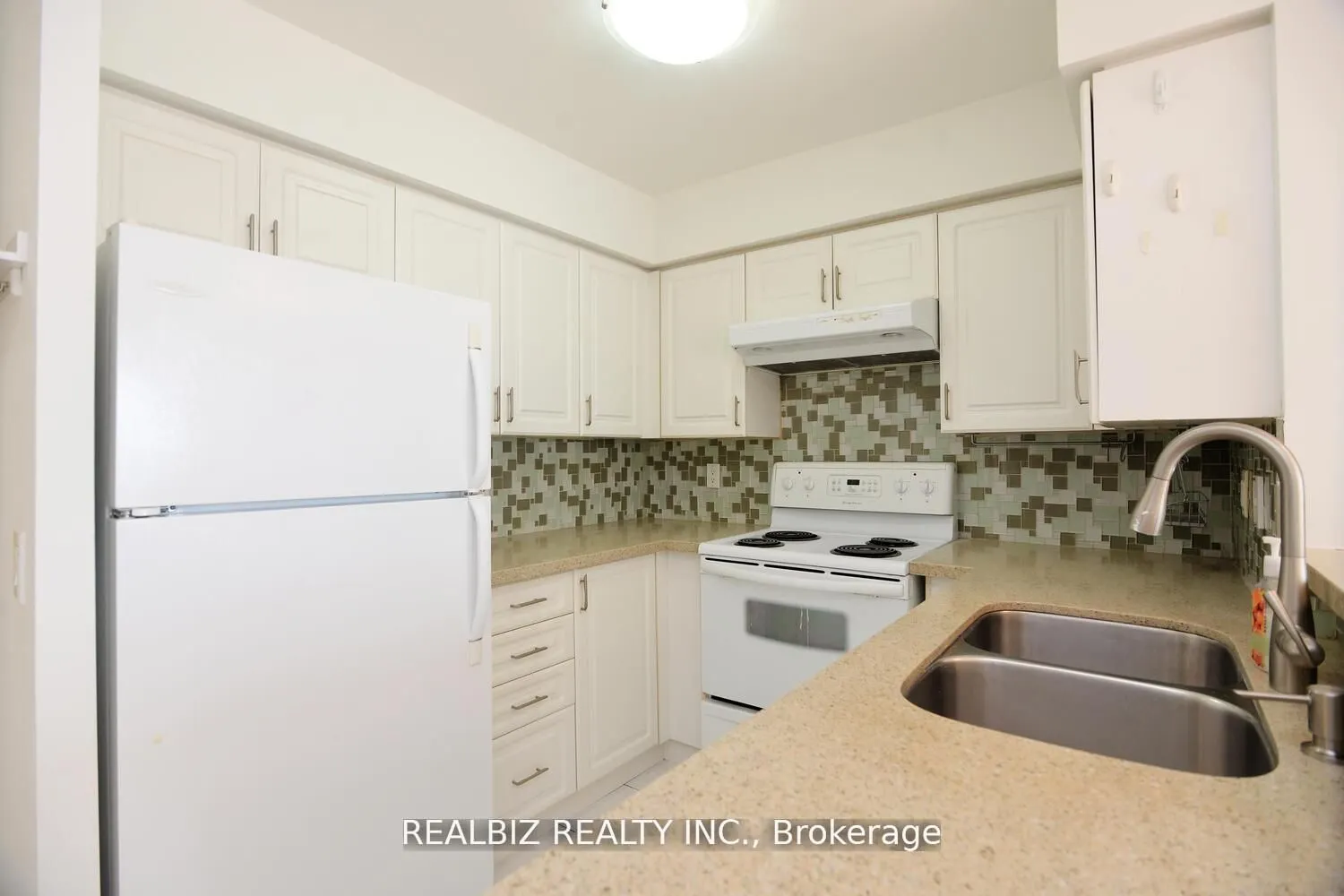 4968 Yonge Street, #2116