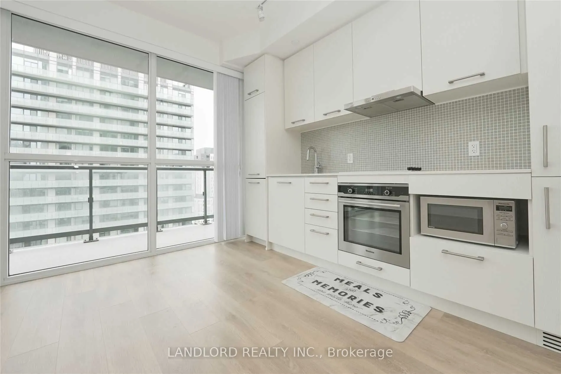 87 Peter Street, #3507