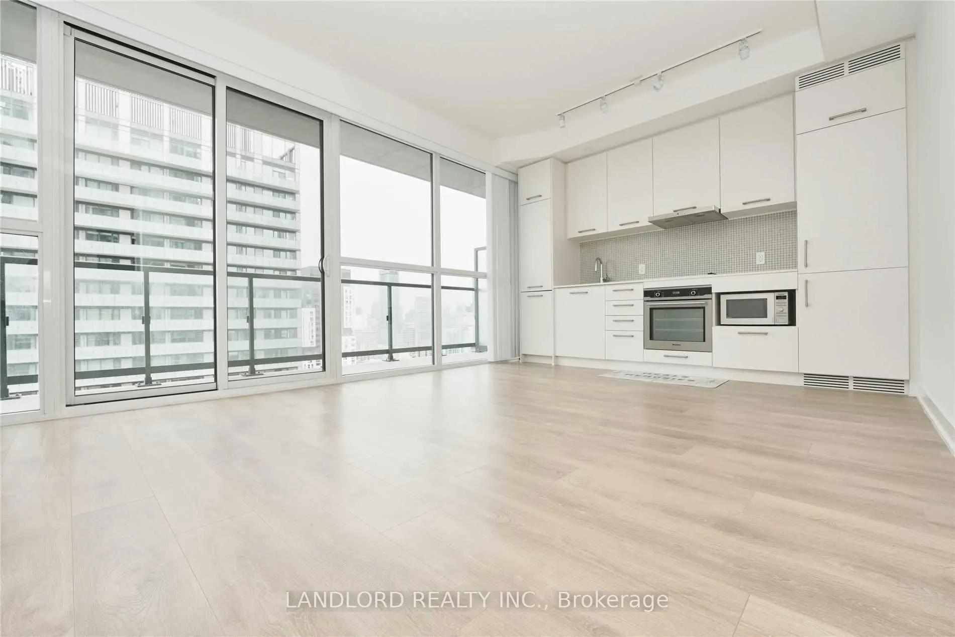 87 Peter Street, #3507