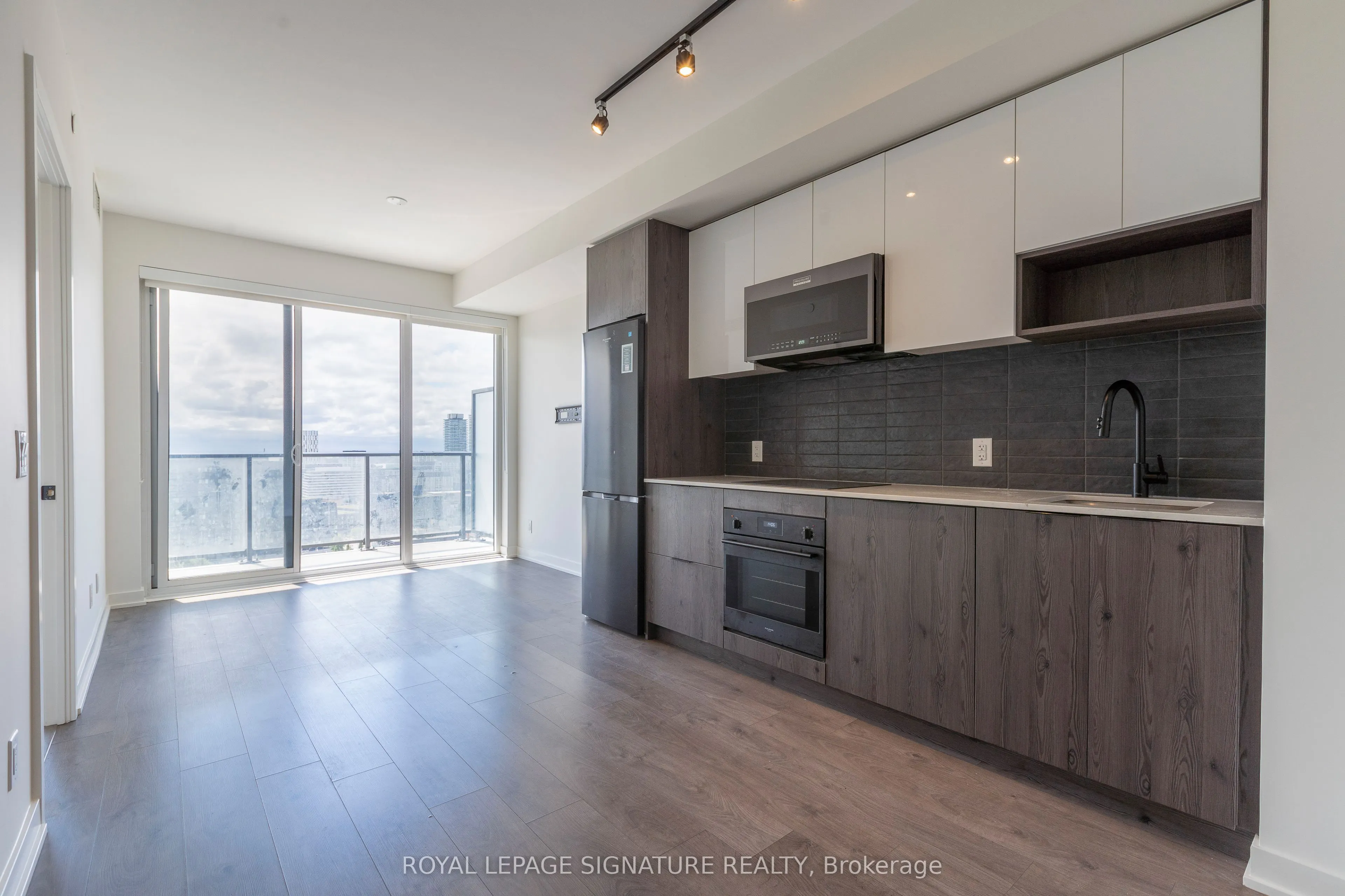 5 Defries Street, #1804