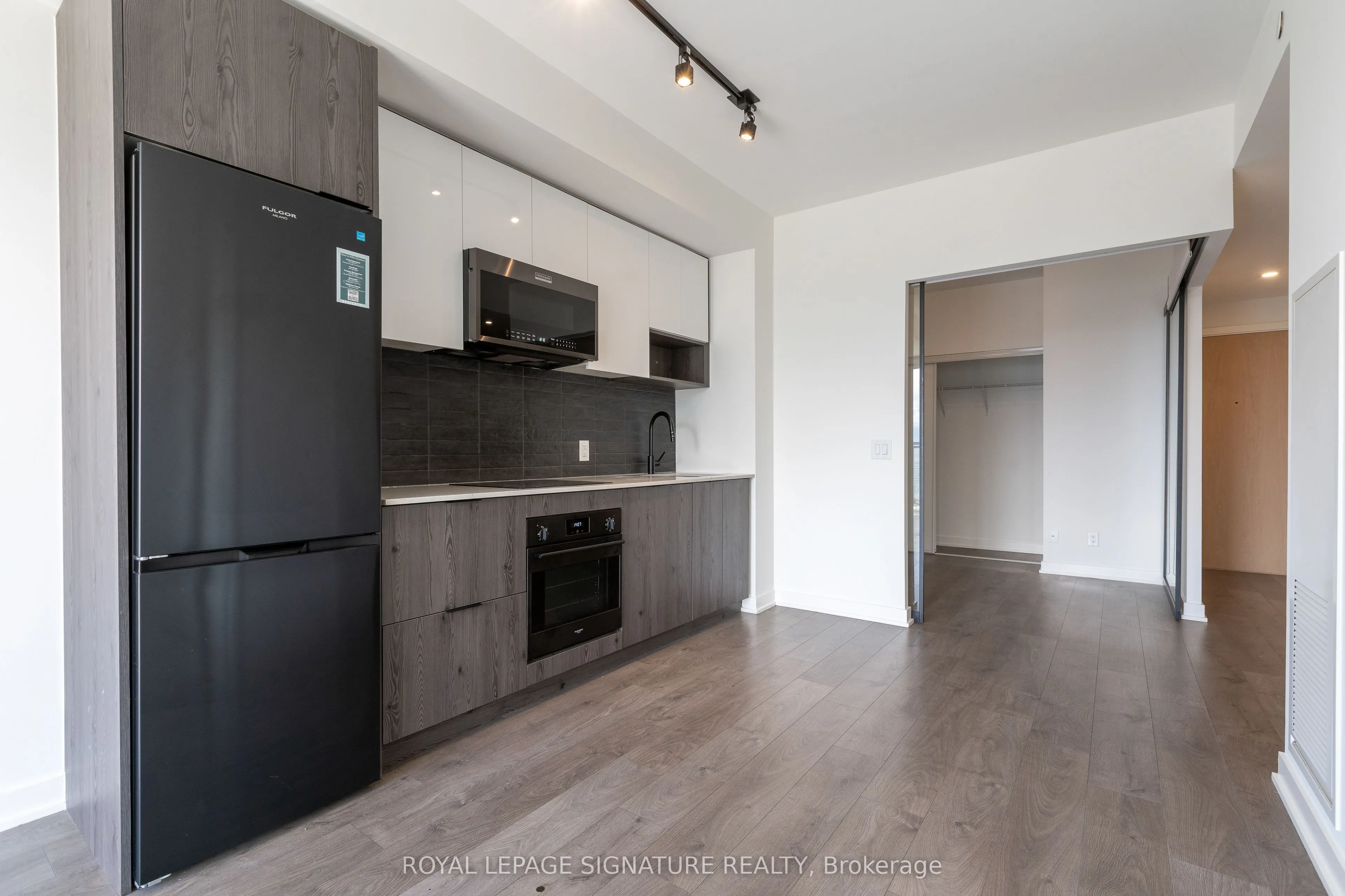 5 Defries Street, #1804