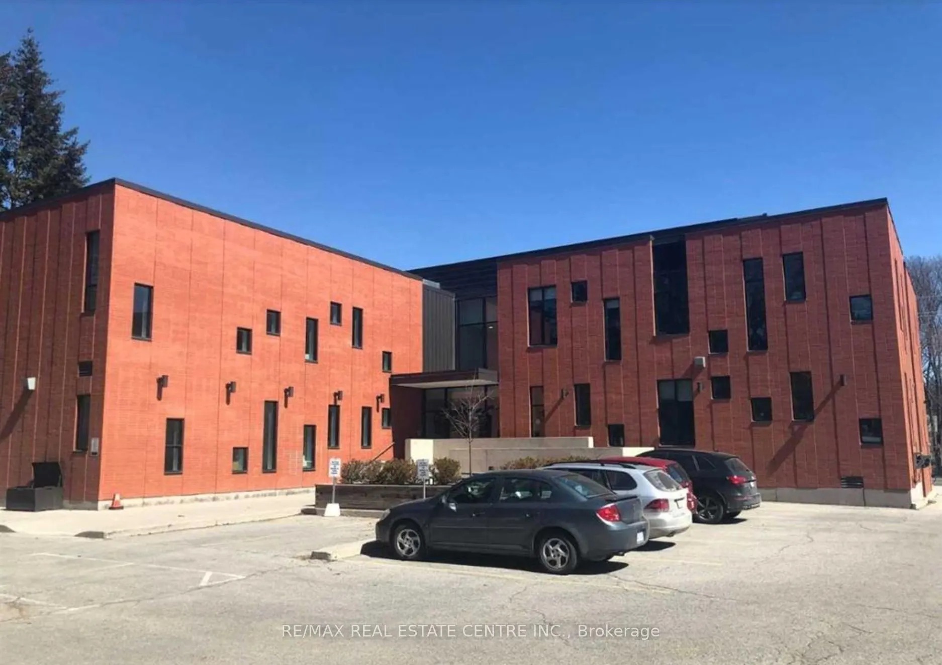 2454 Bayview Avenue, #114