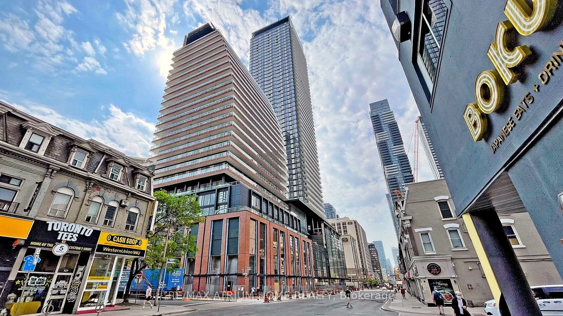501 Yonge Street, #3207