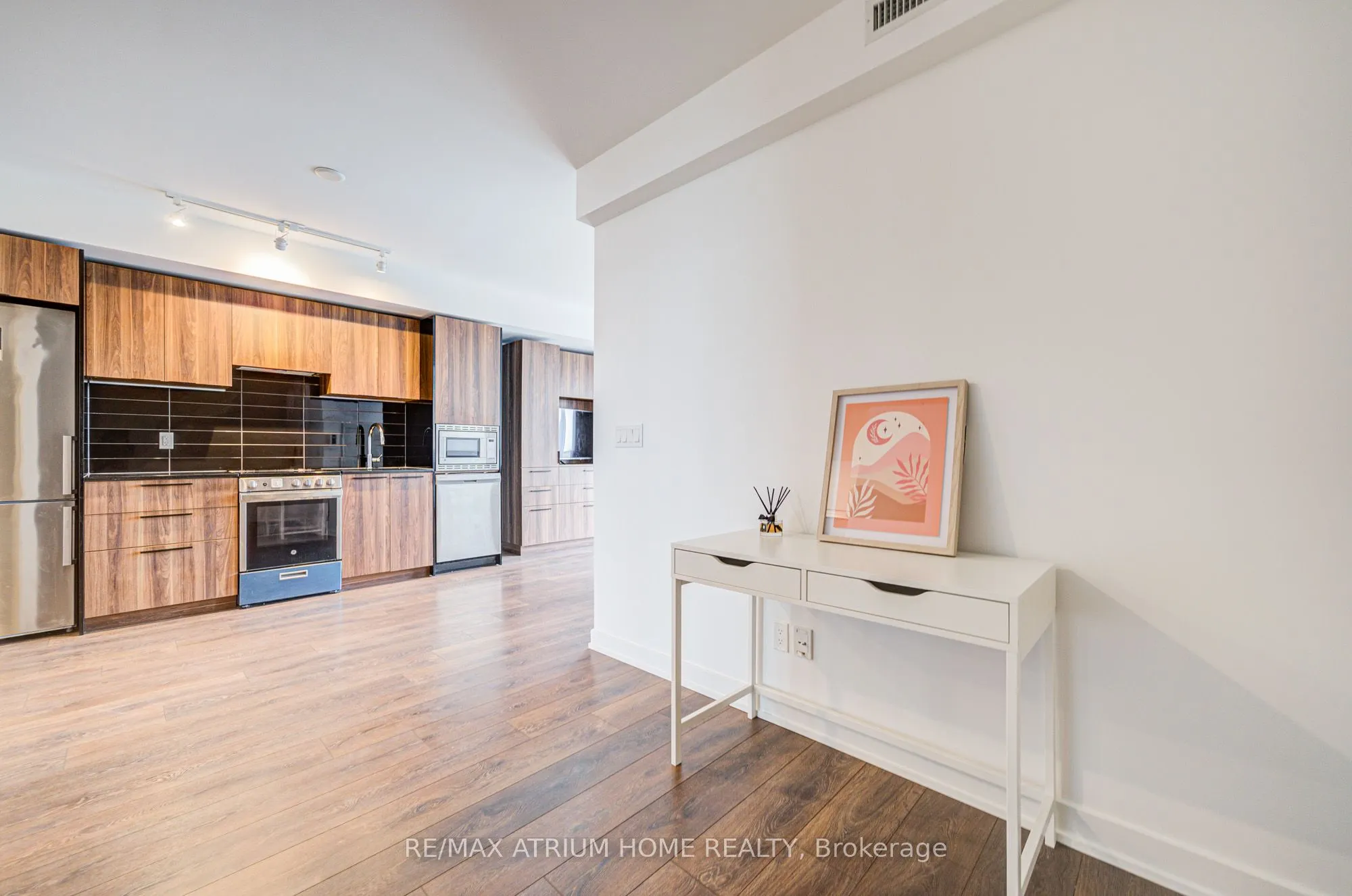 501 Yonge Street, #3207