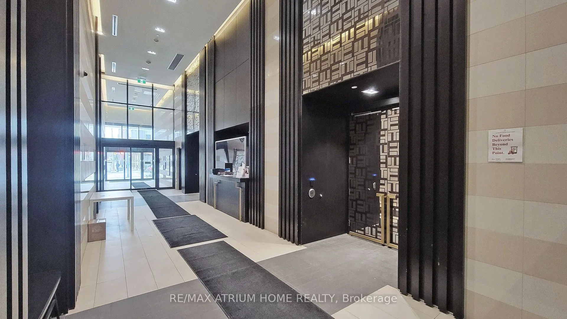 501 Yonge Street, #3207