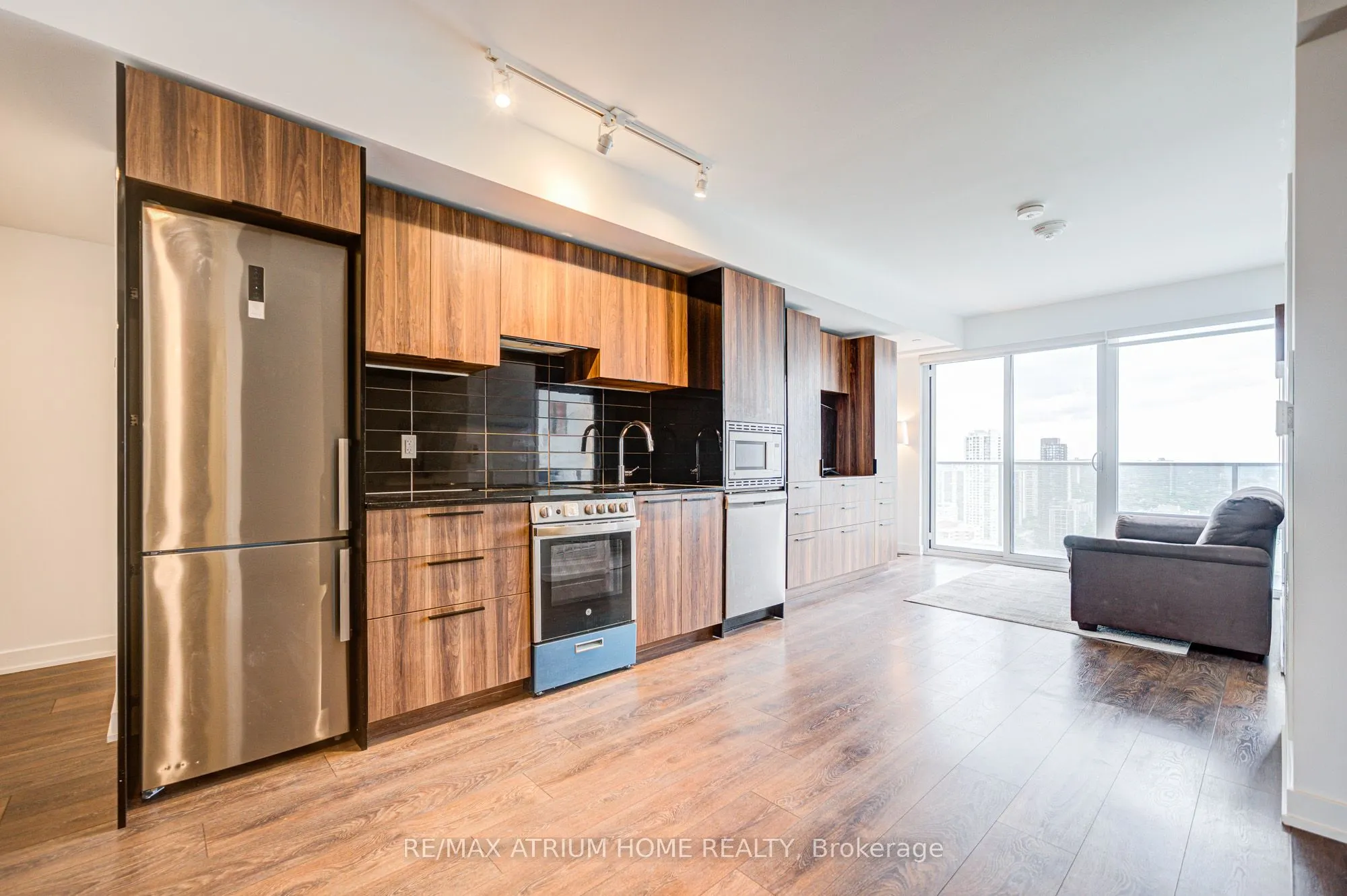 501 Yonge Street, #3207