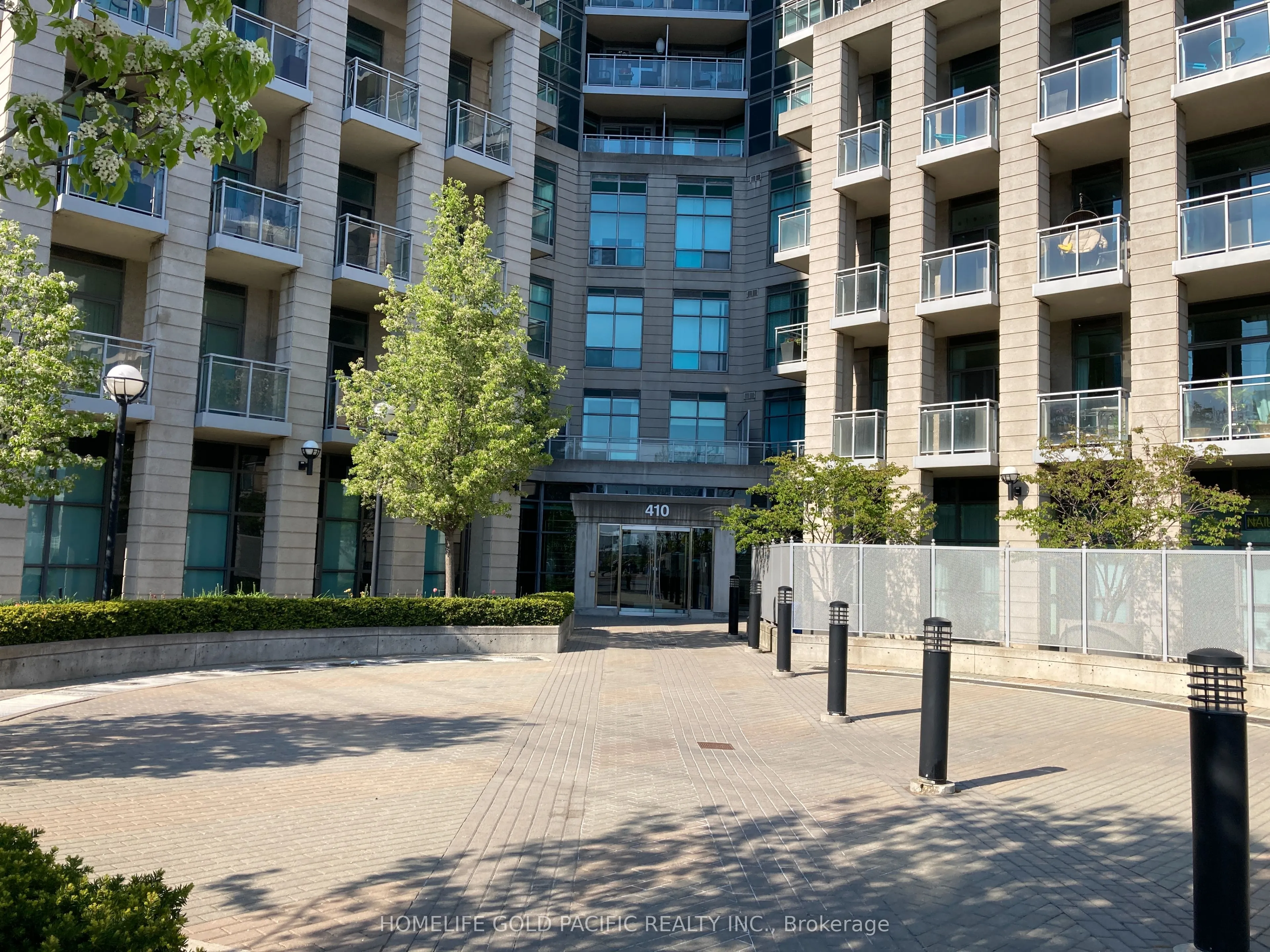 410 Queens Quay W, #301