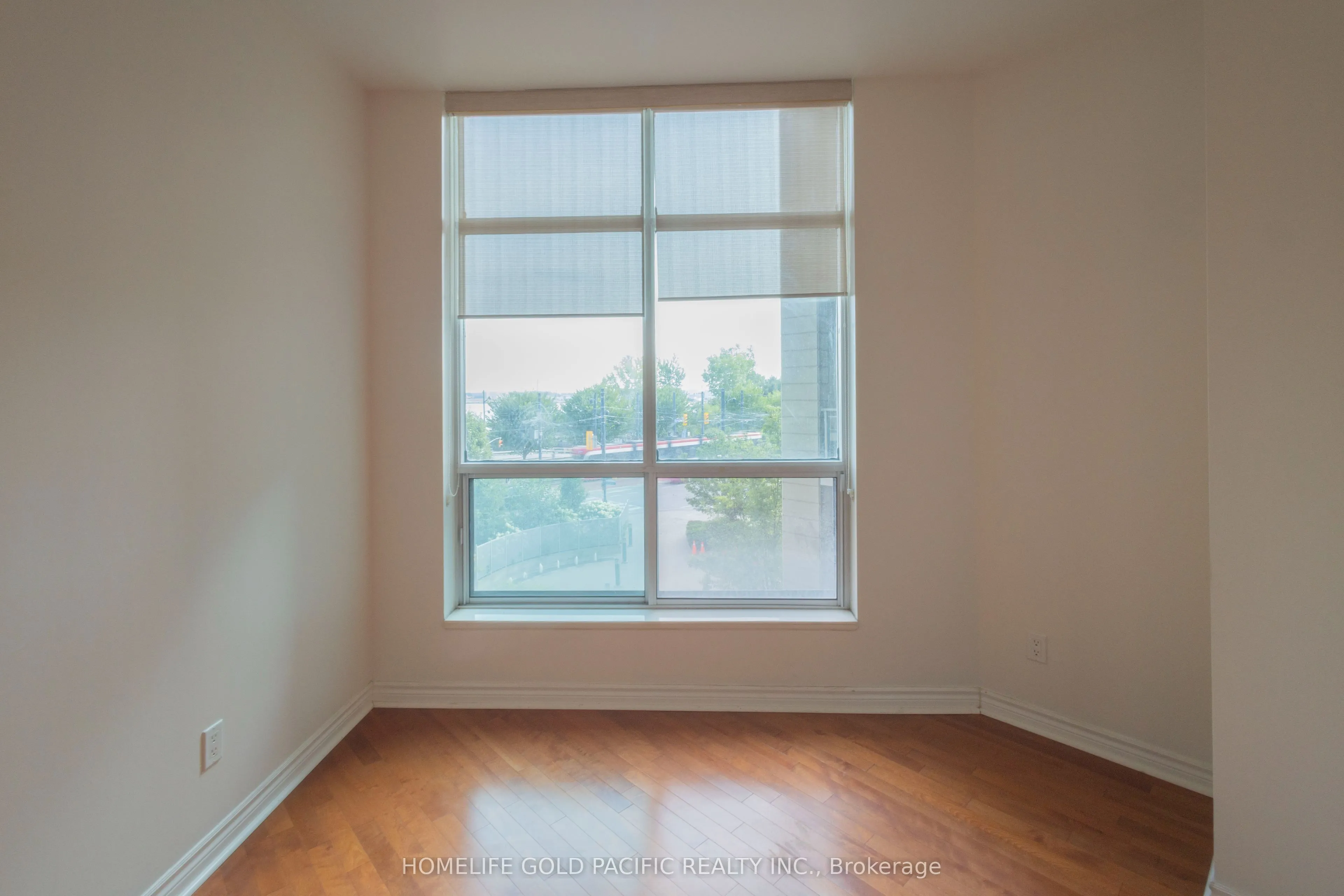 410 Queens Quay W, #301