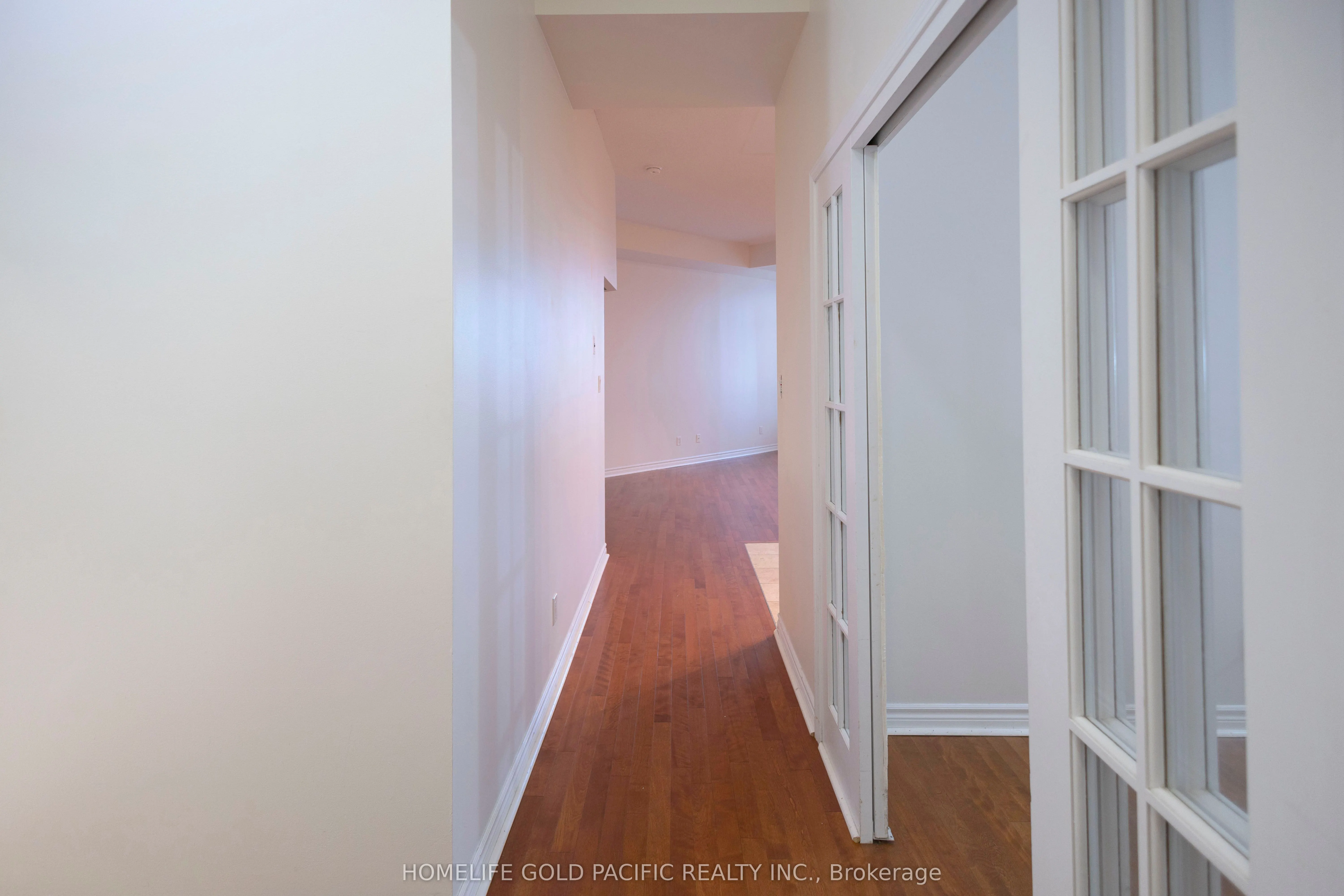 410 Queens Quay W, #301