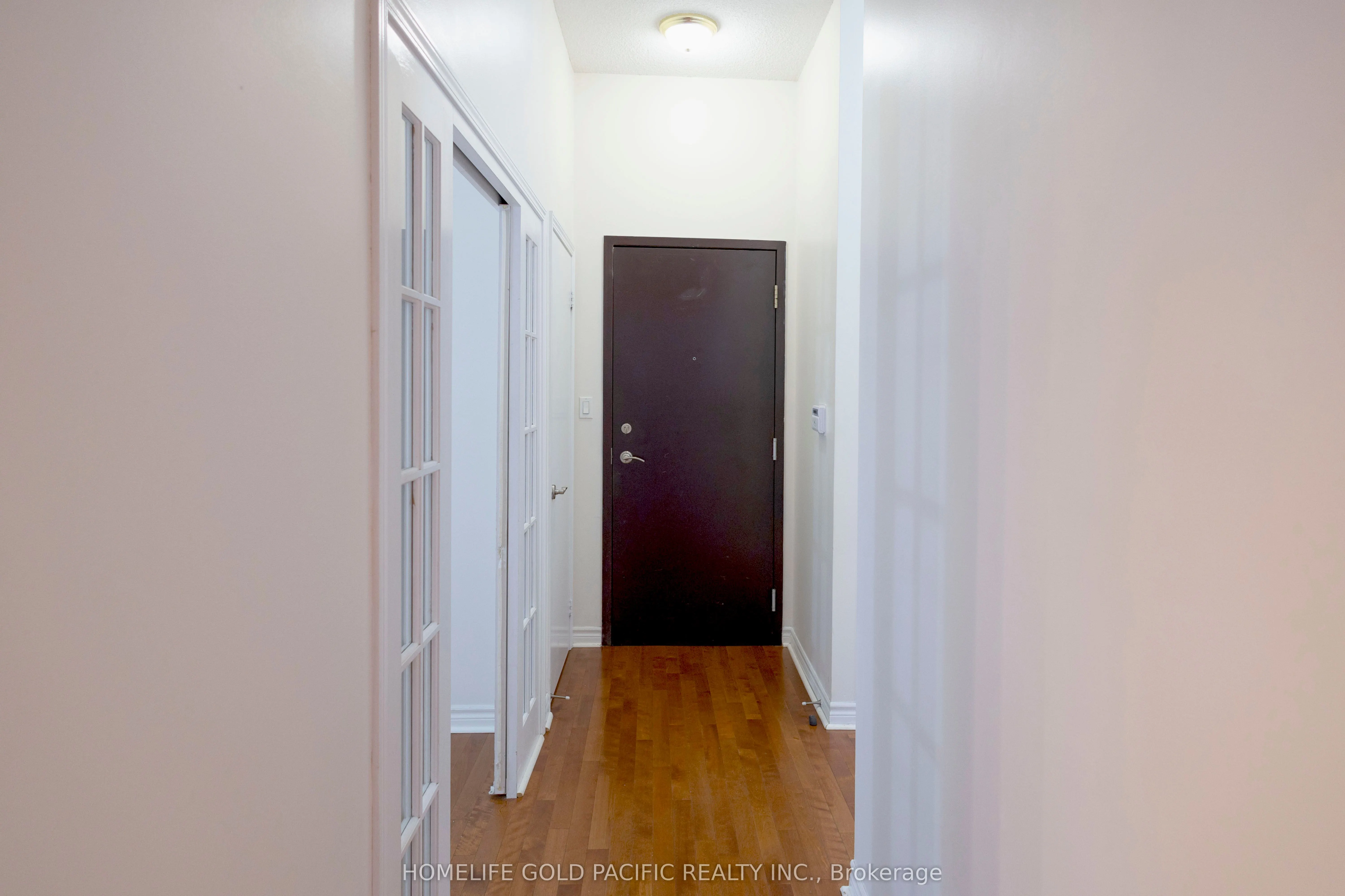 410 Queens Quay W, #301