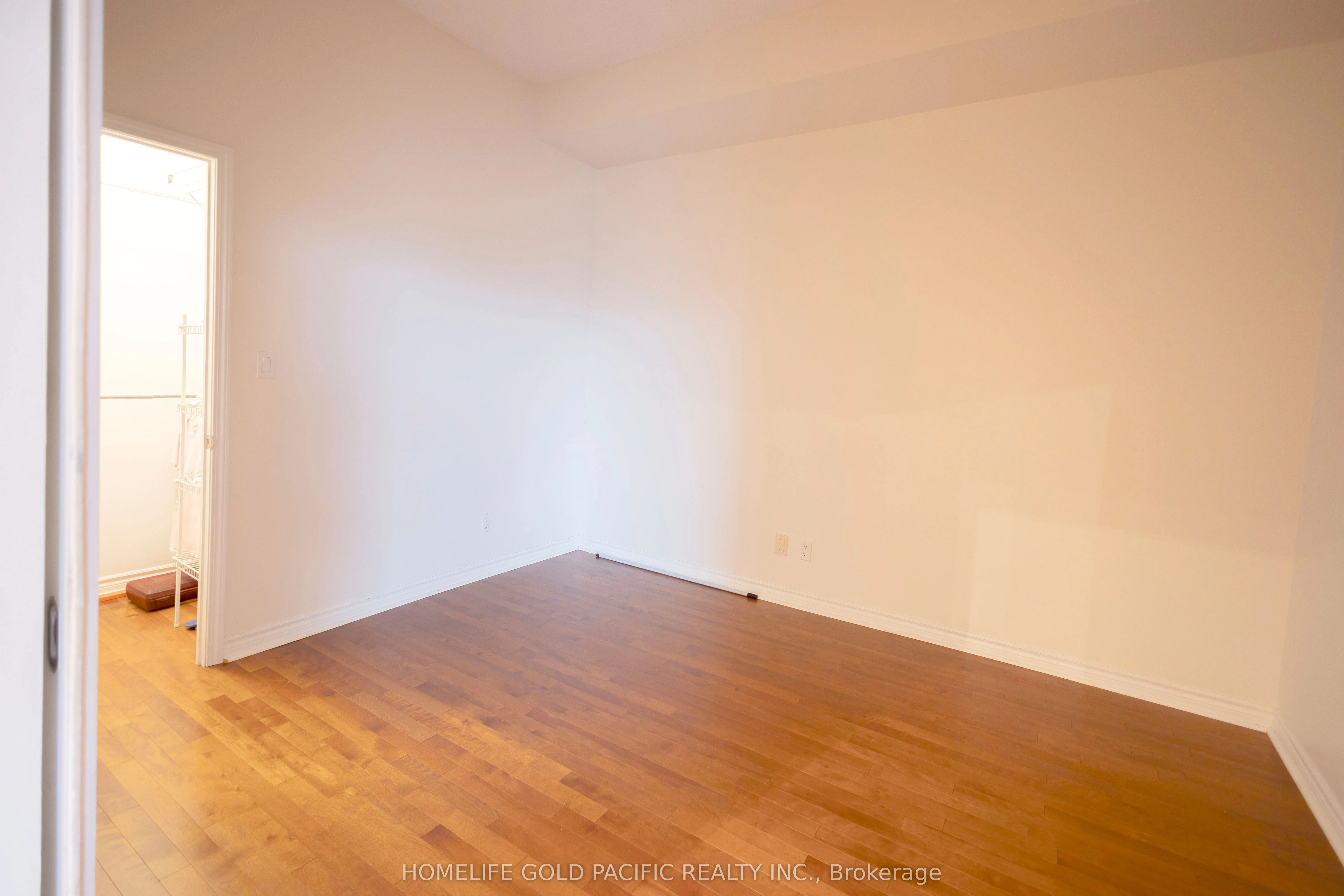 410 Queens Quay W, #301