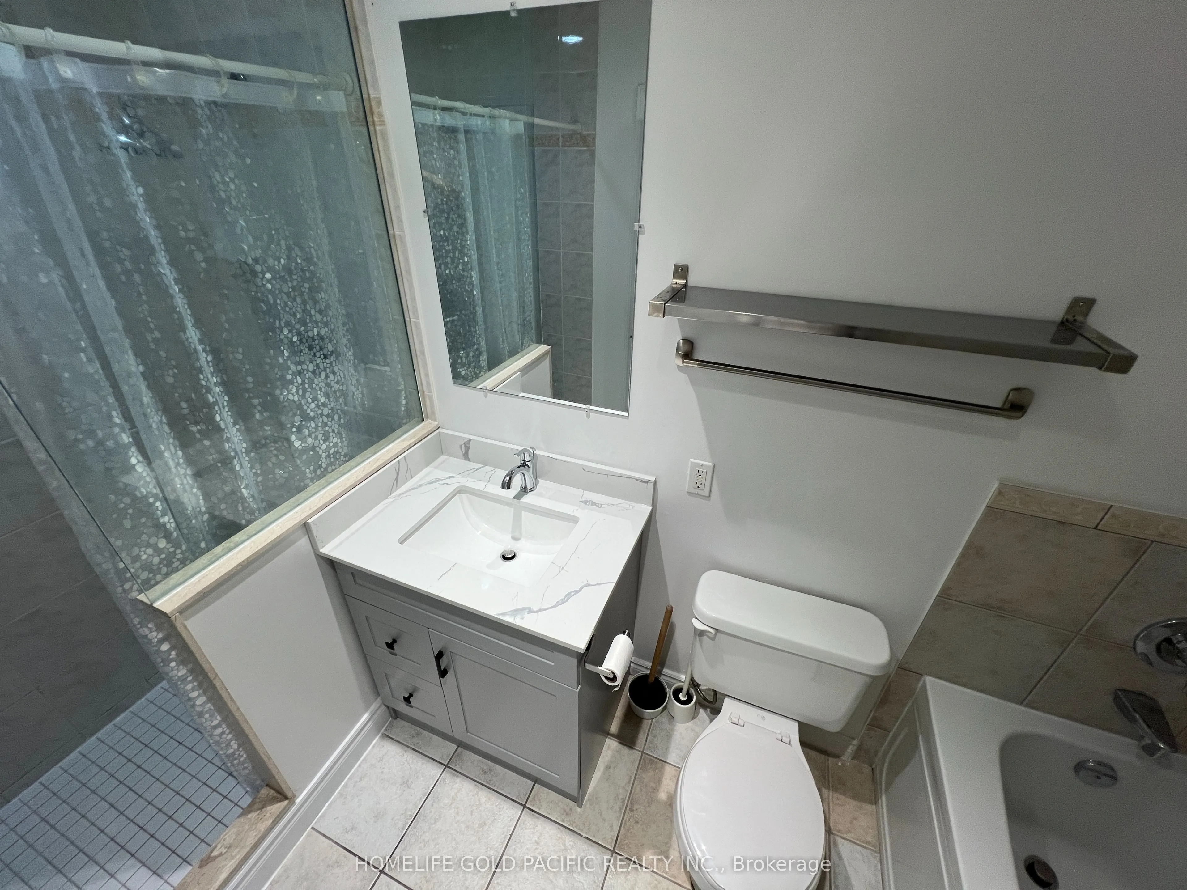 410 Queens Quay W, #301