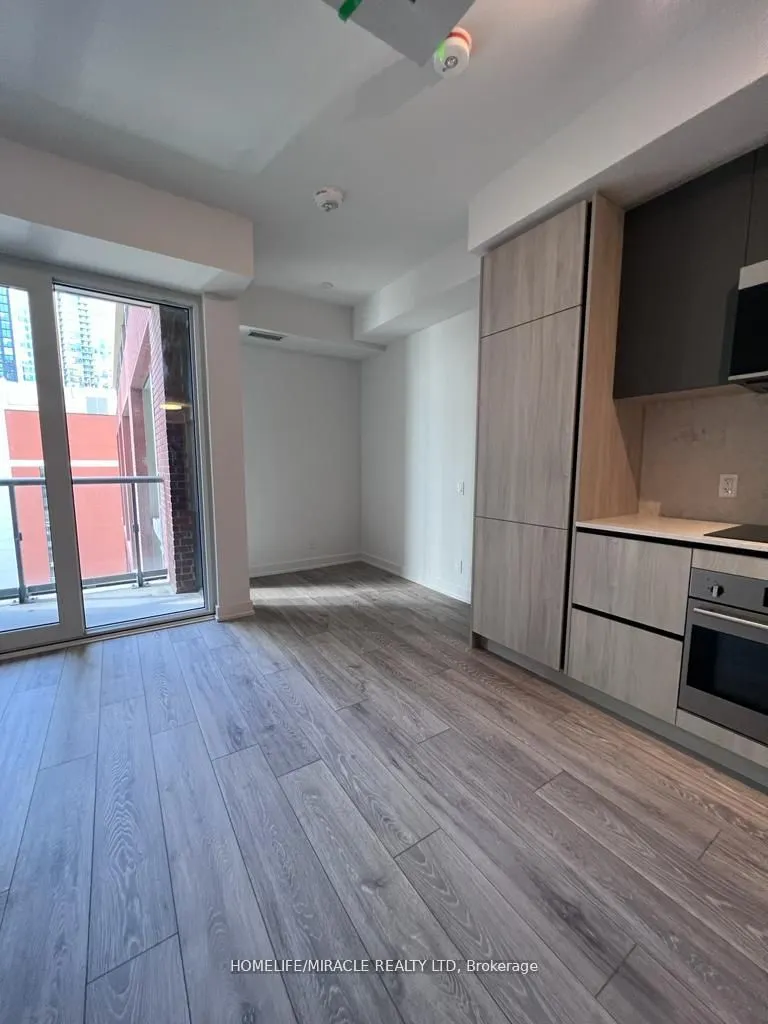 108 Peter Street, #1311