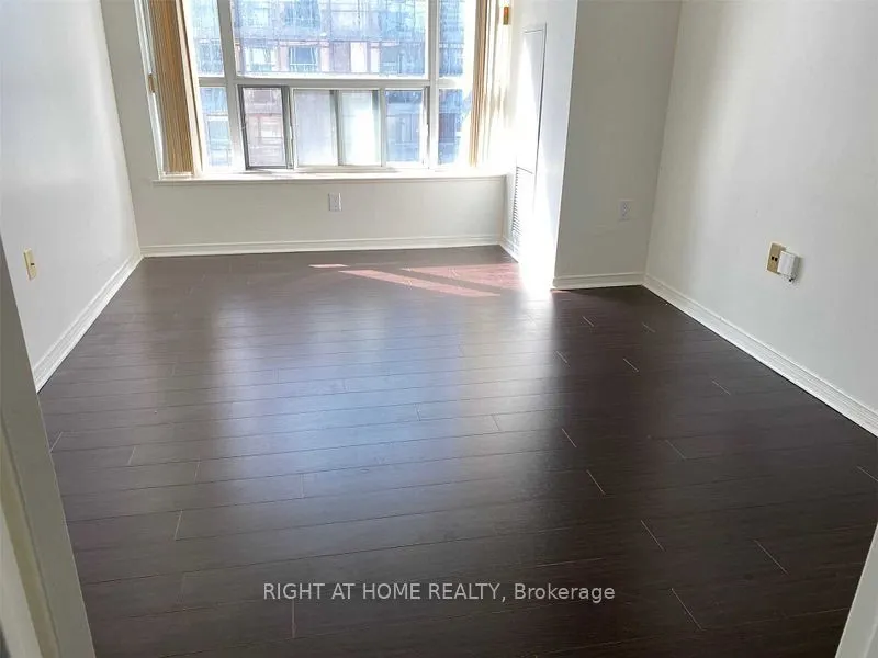 887 Bay St Street, #806