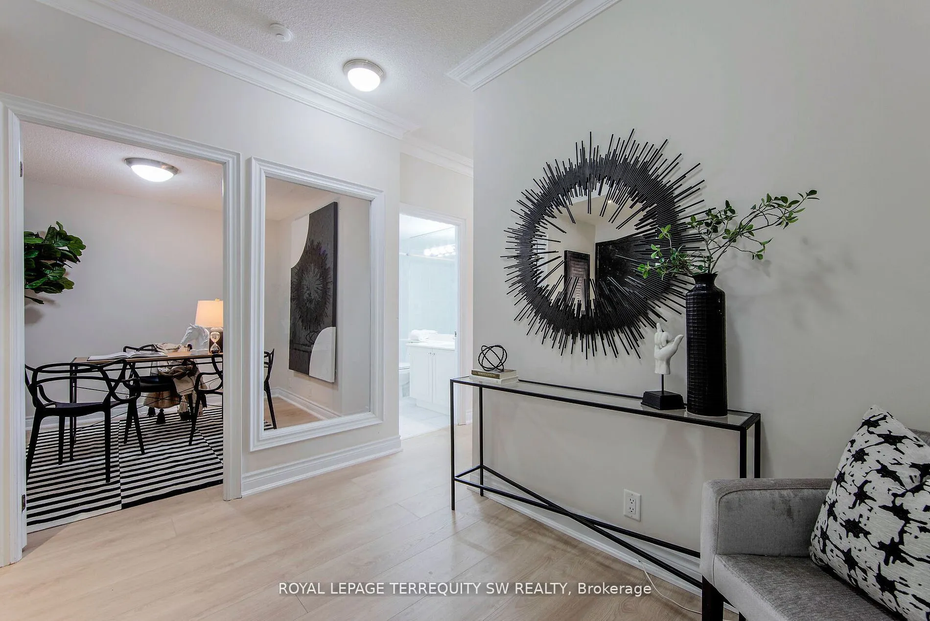 2 Clairtrell Road, #208