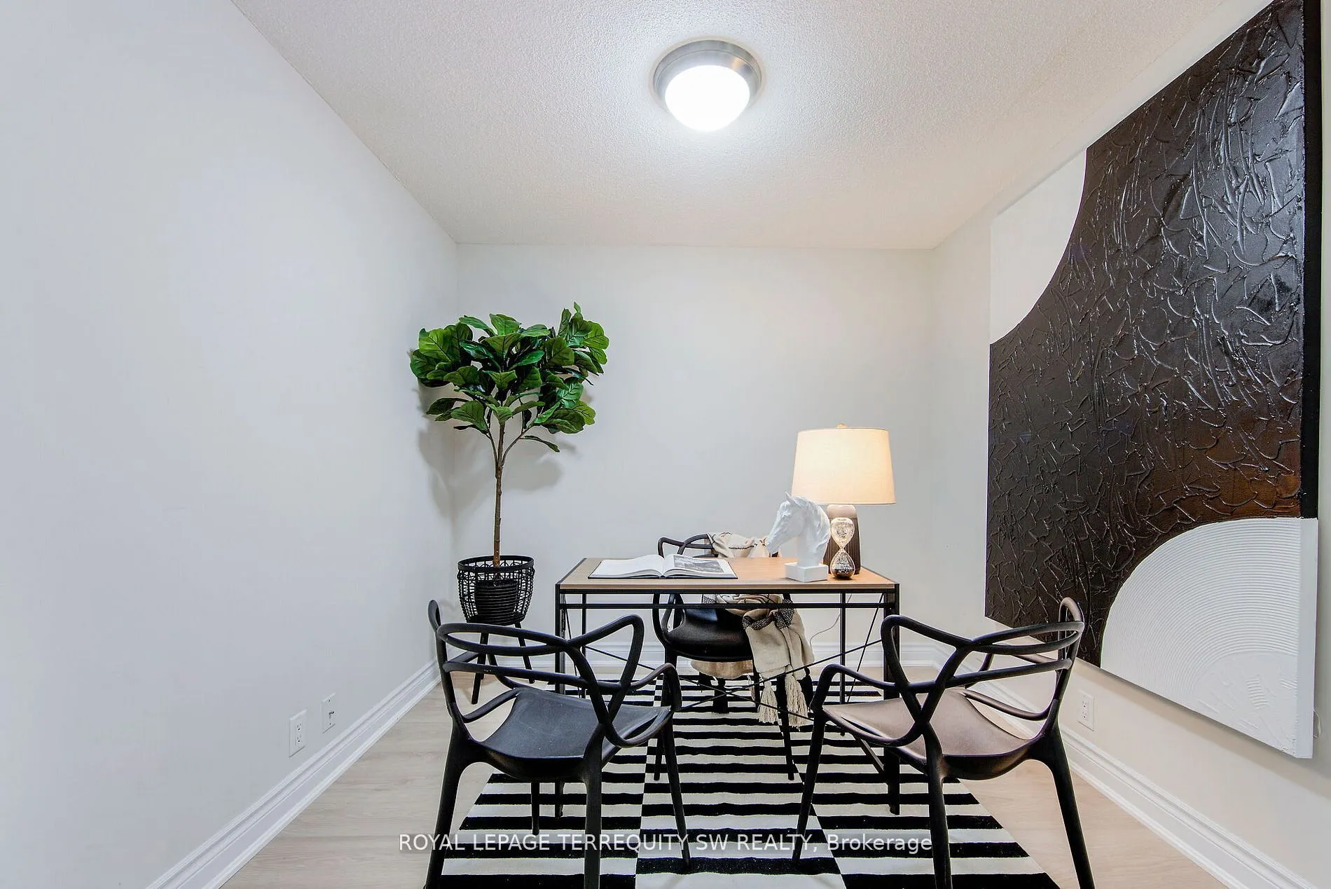2 Clairtrell Road, #208