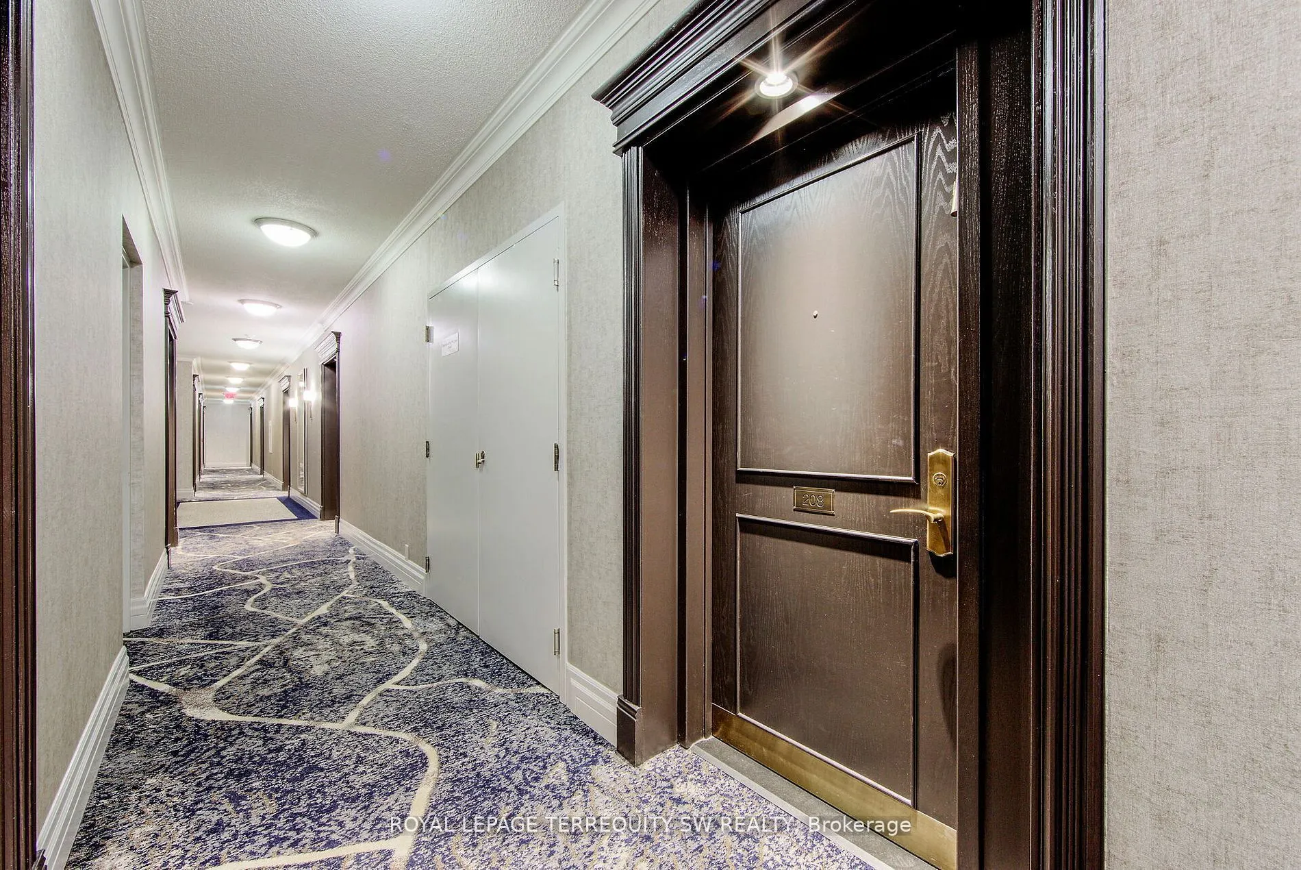 2 Clairtrell Road, #208
