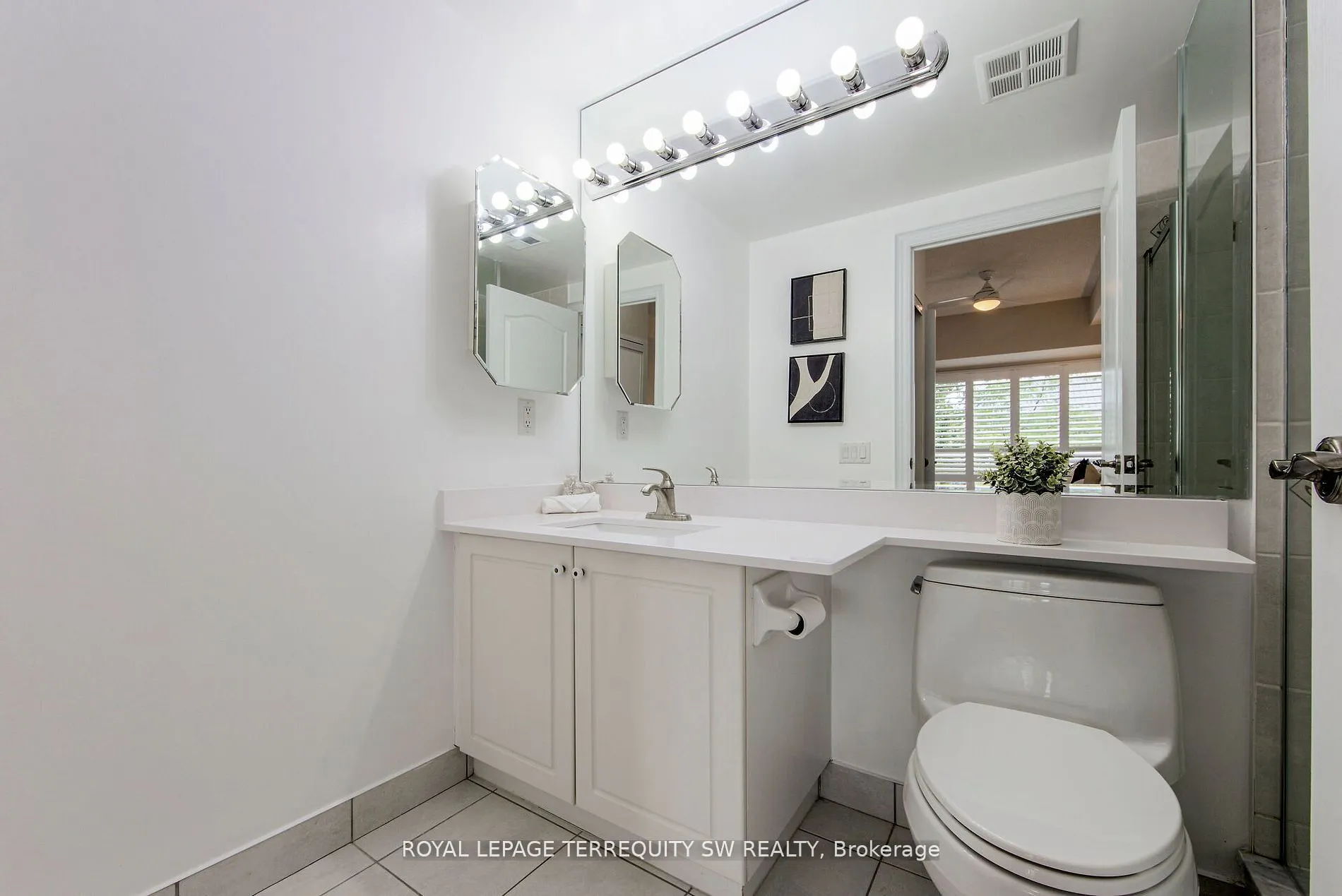 2 Clairtrell Road, #208