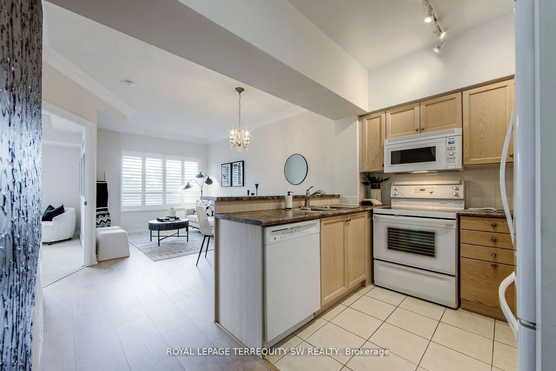 2 Clairtrell Road, #208