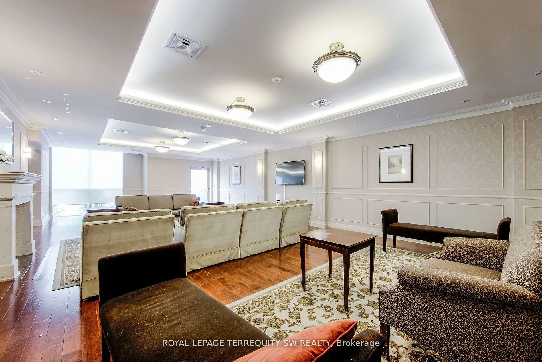 2 Clairtrell Road, #208