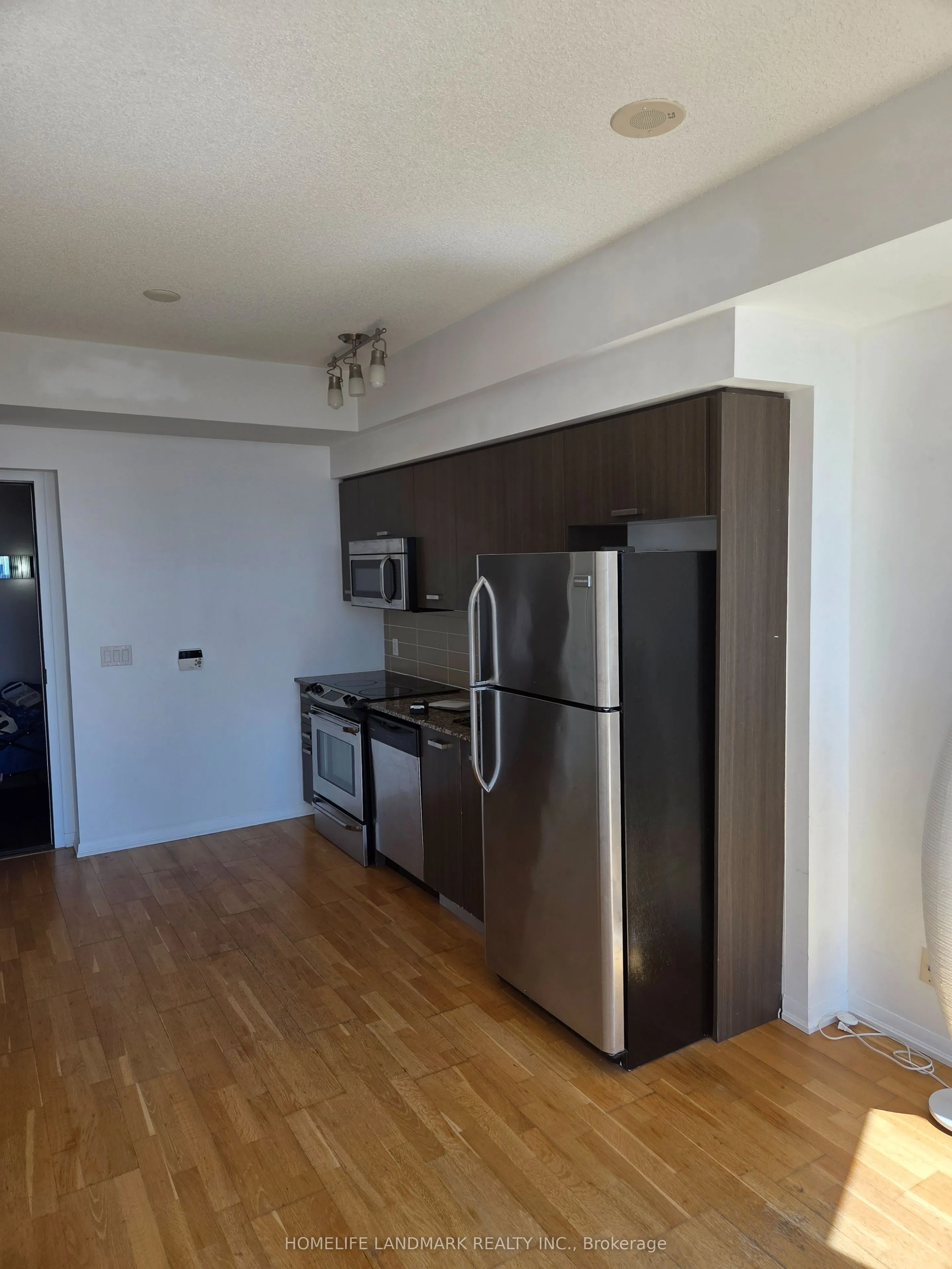 832 Bay Street, #4209