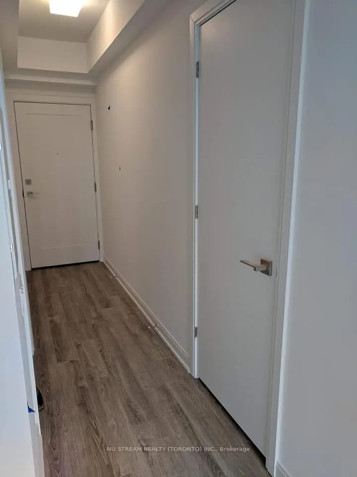 50 Charles Street E, #1813