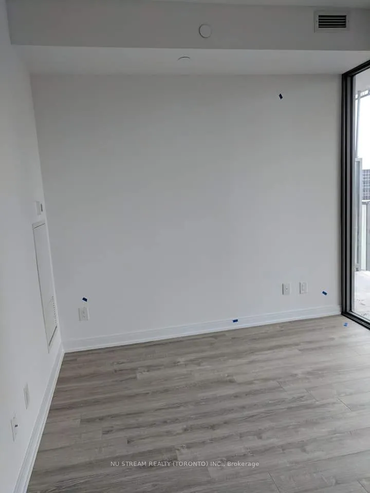 50 Charles Street E, #1813