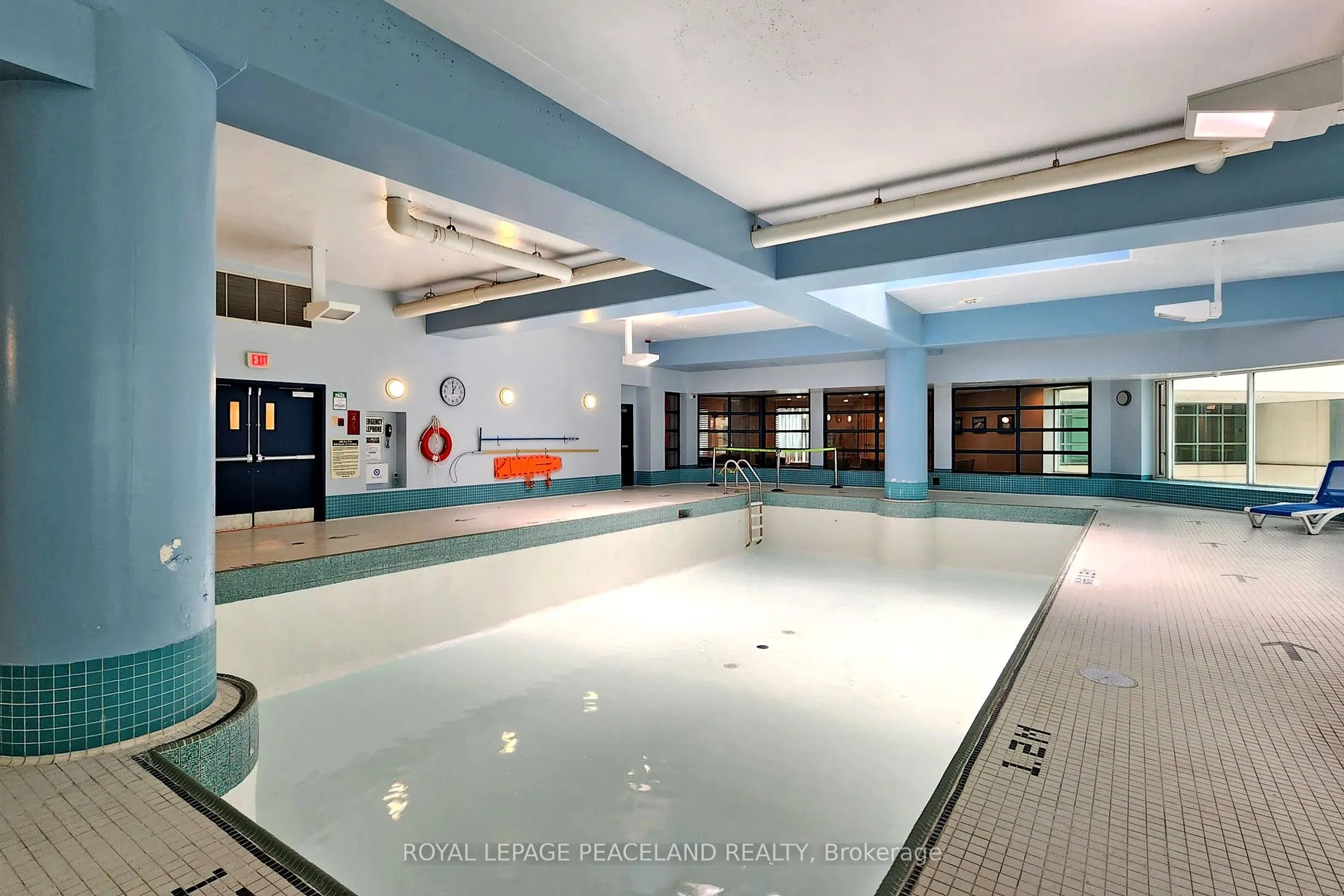 10 Queens Quay W, #1009