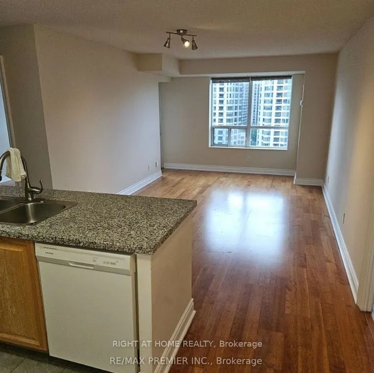 8 Mckee Avenue, #1501
