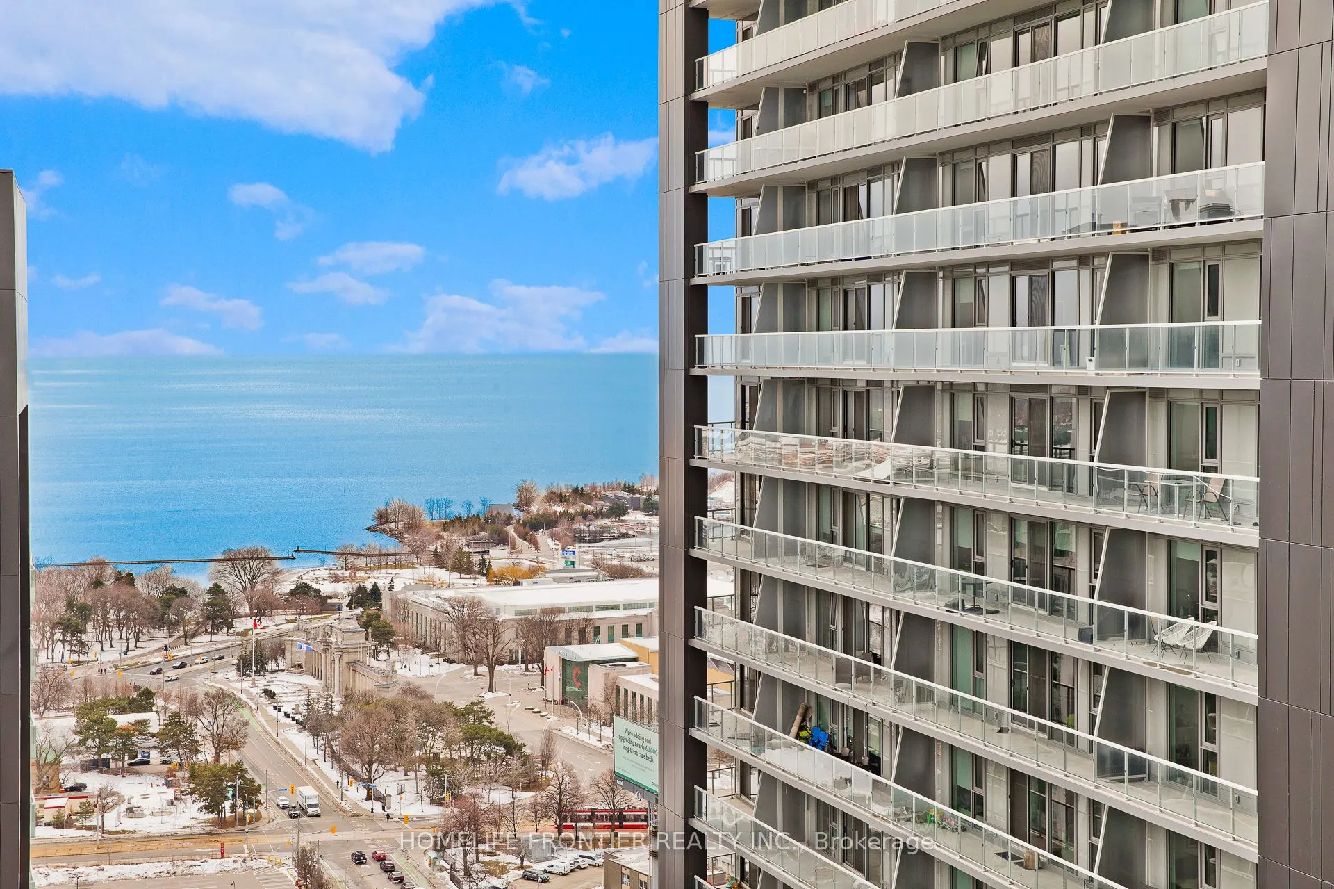 50 Ordnance Street, #2702