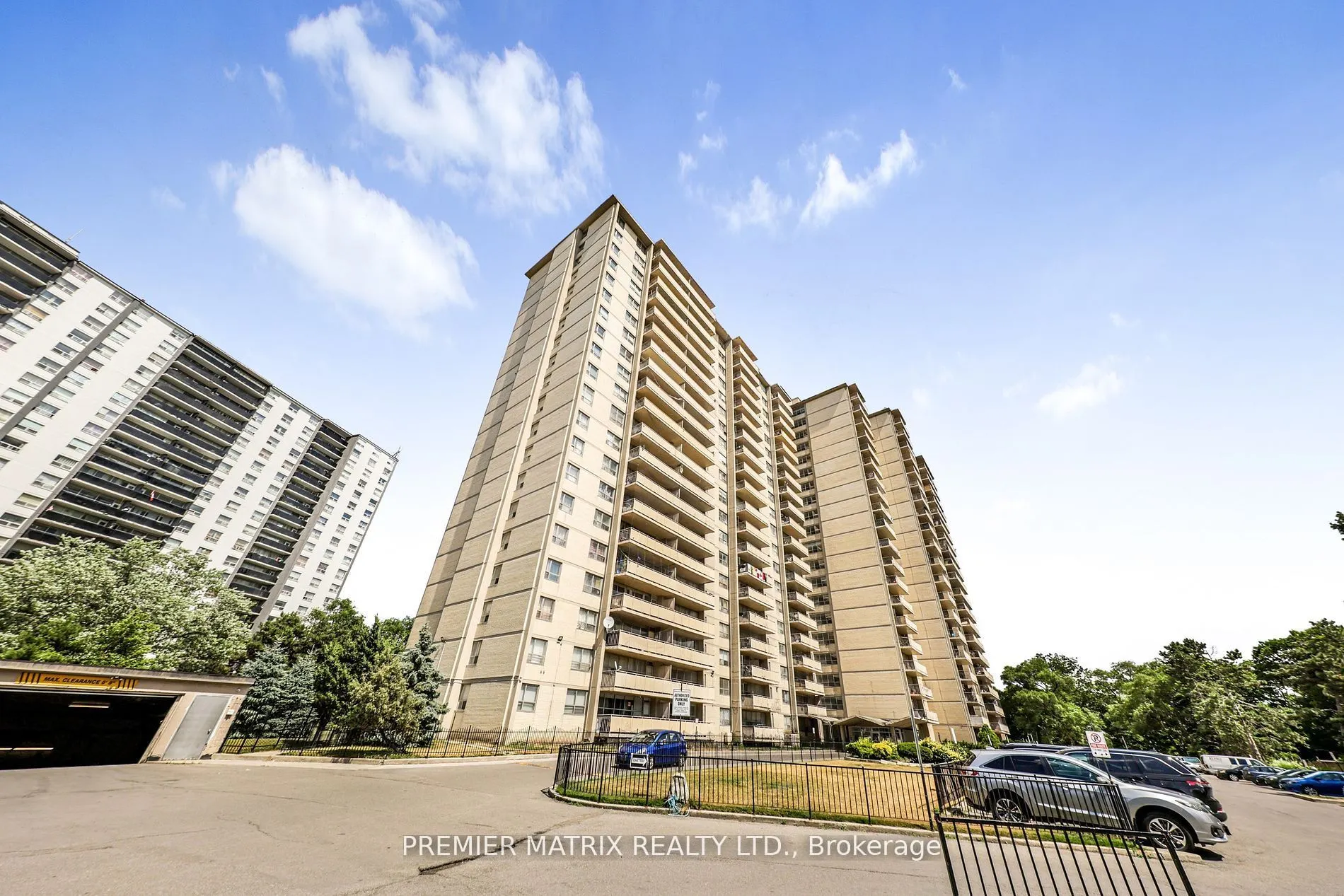 65 Thorncliffe Park Drive, #2108