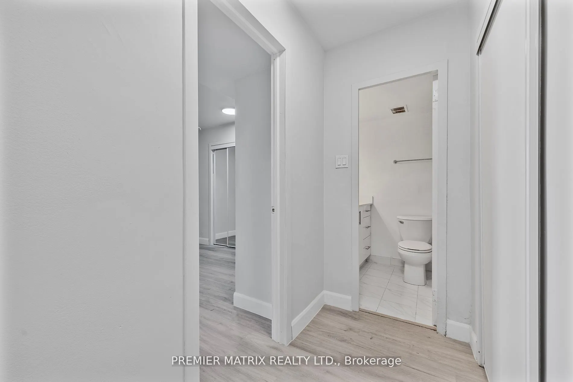 65 Thorncliffe Park Drive, #2108