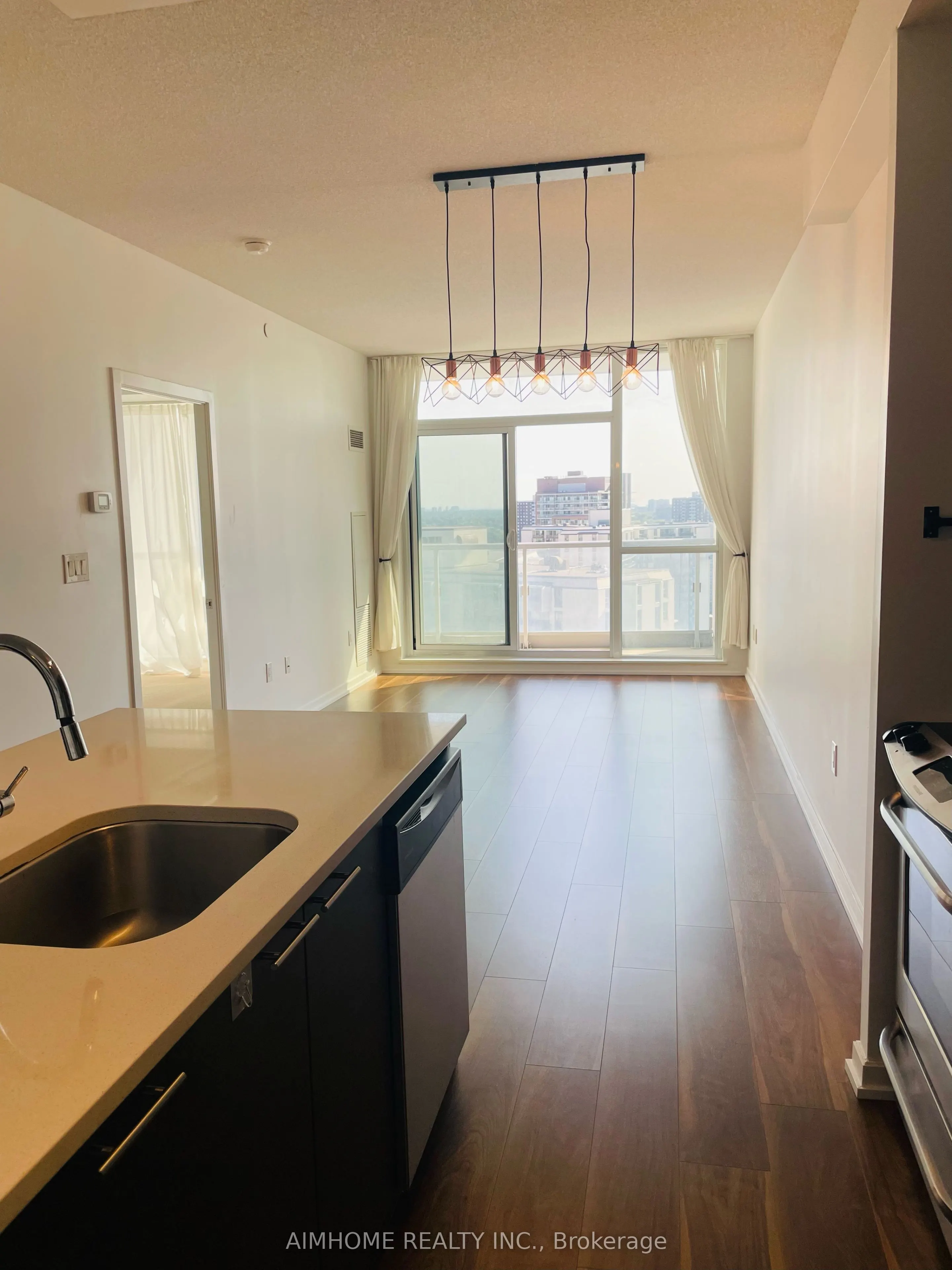 66 Forest Manor Road, #1807