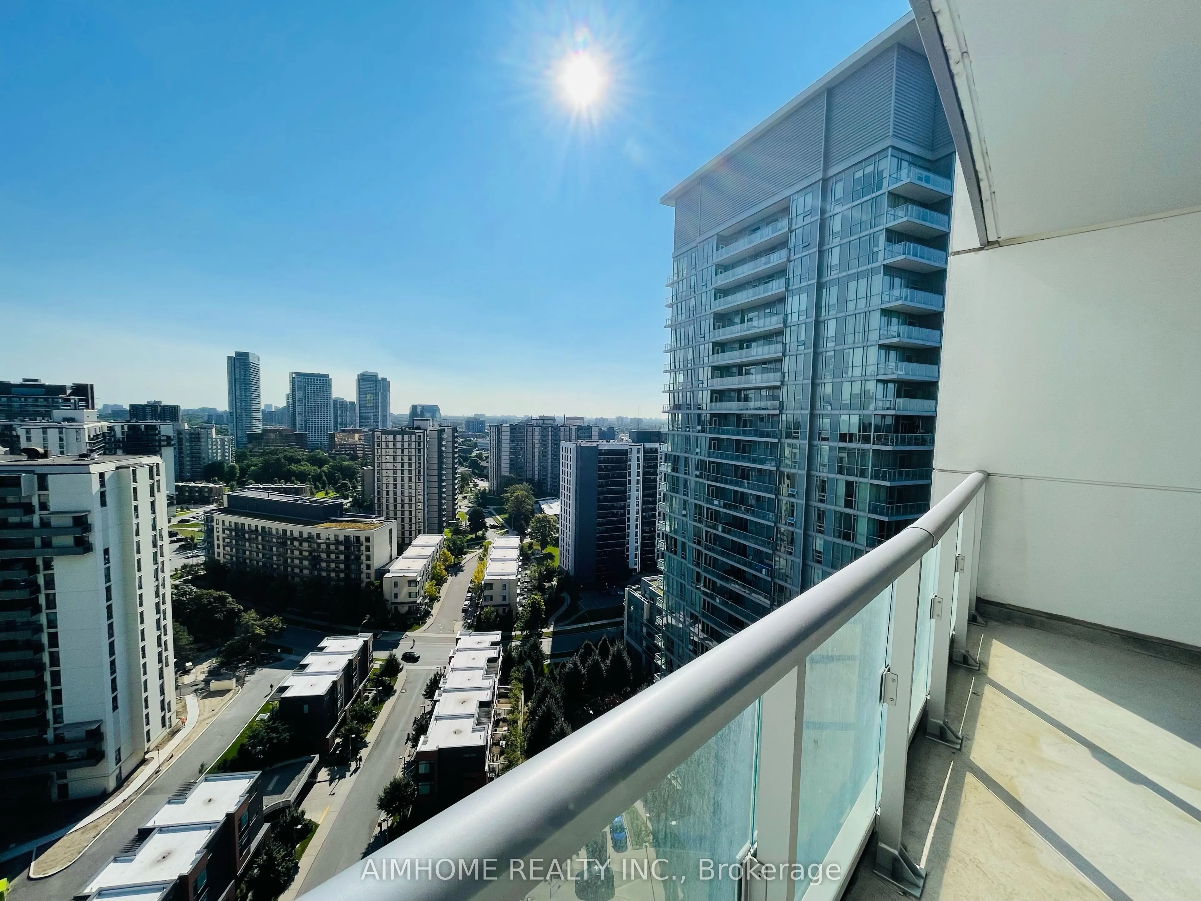 66 Forest Manor Road, #1807