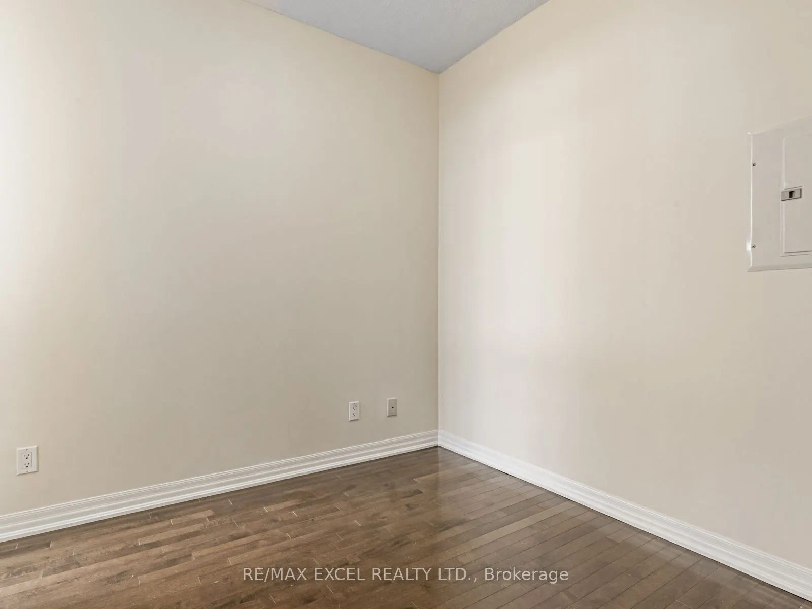 770 Bay Street, #Ph306