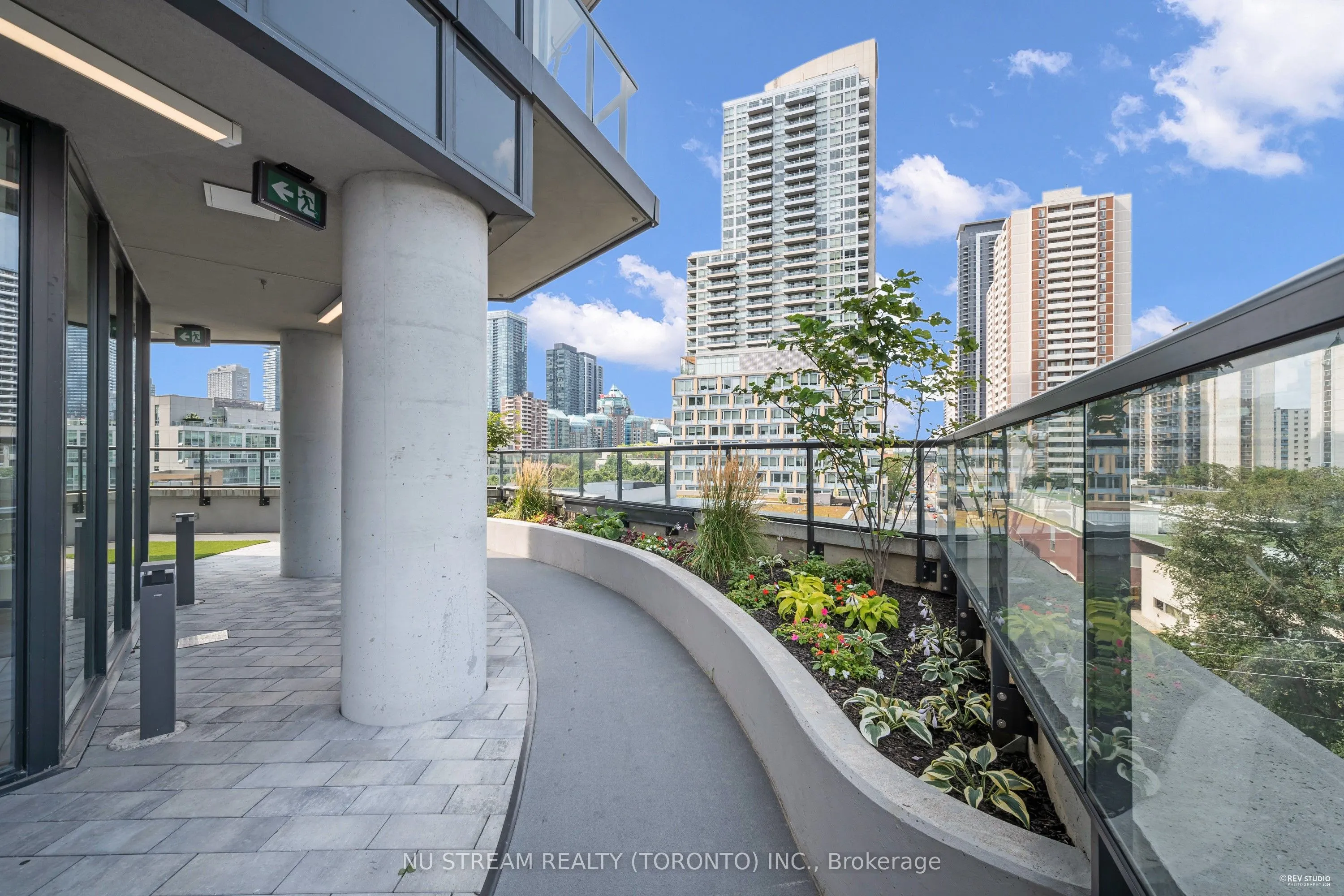 159 Wellesley Street E, #3003