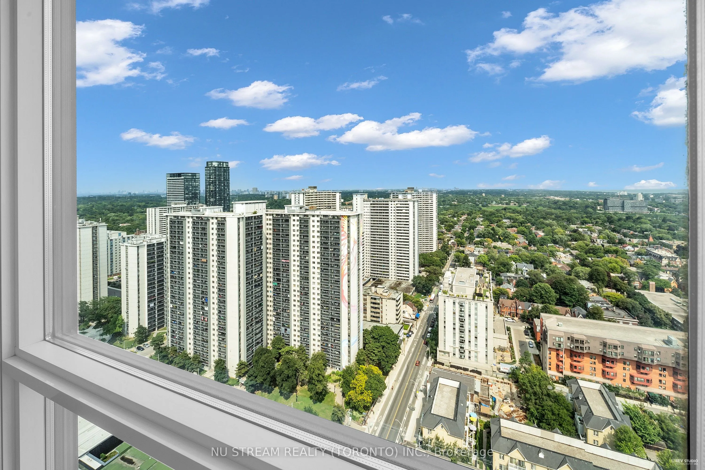 159 Wellesley Street E, #3003