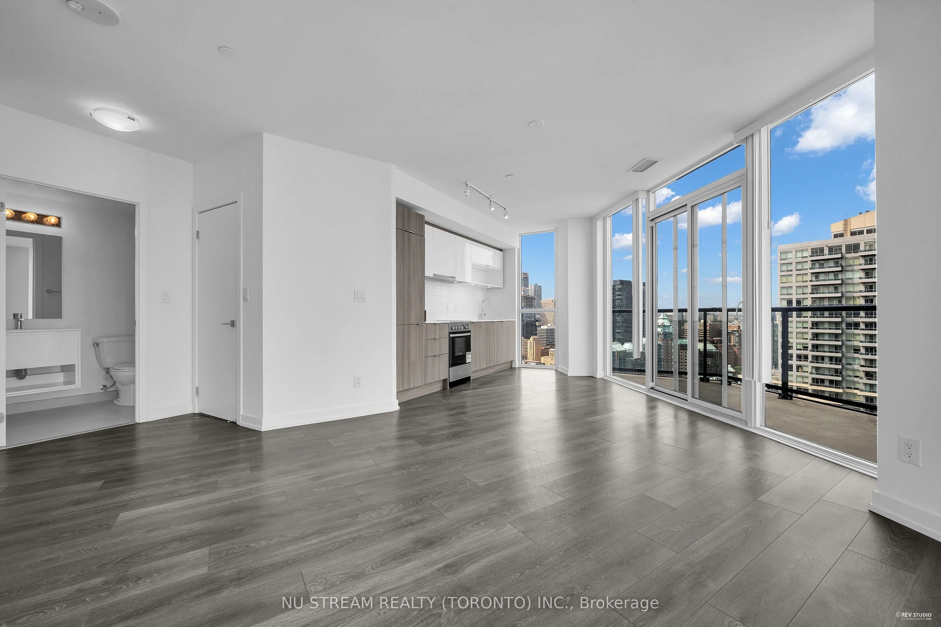 159 Wellesley Street E, #3003
