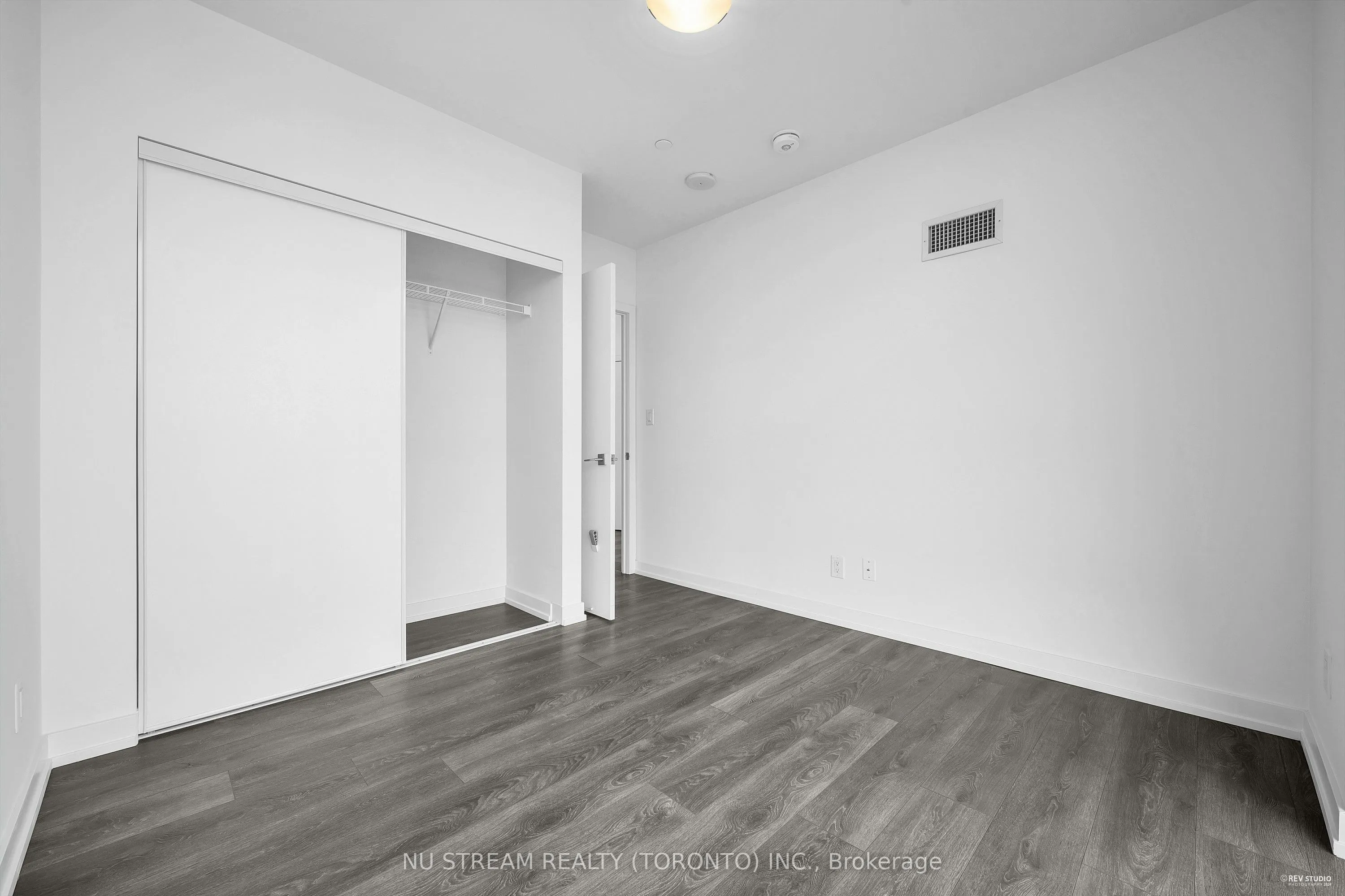 159 Wellesley Street E, #3003