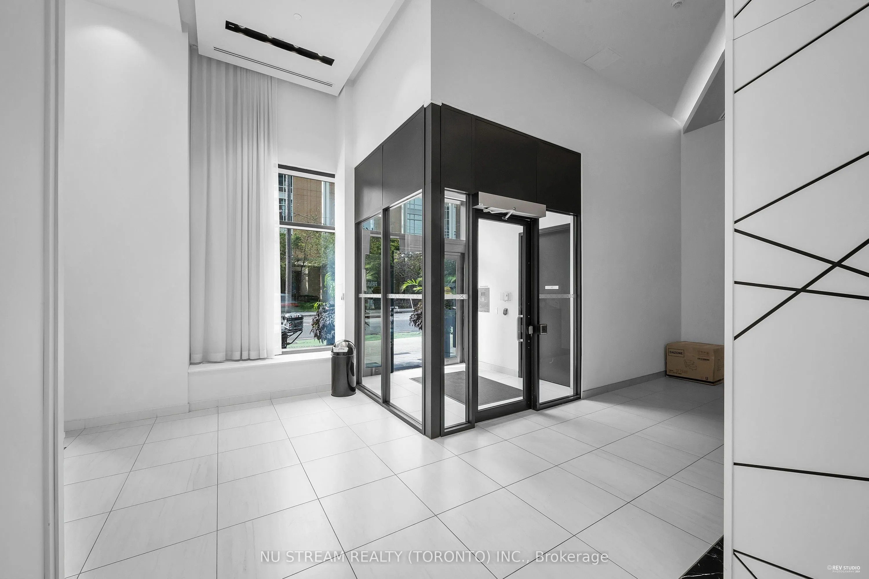 159 Wellesley Street E, #3003